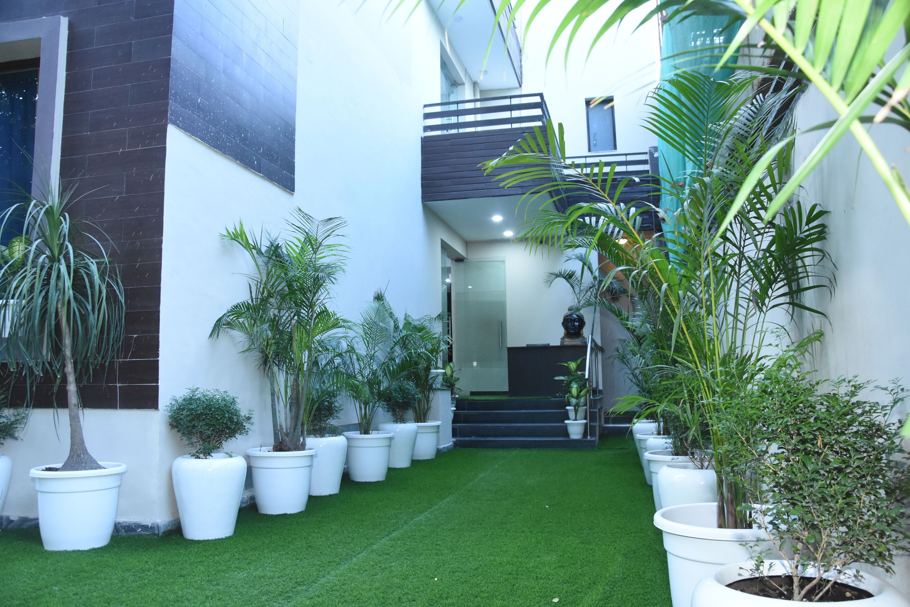 Posh Suites, Gurgaon