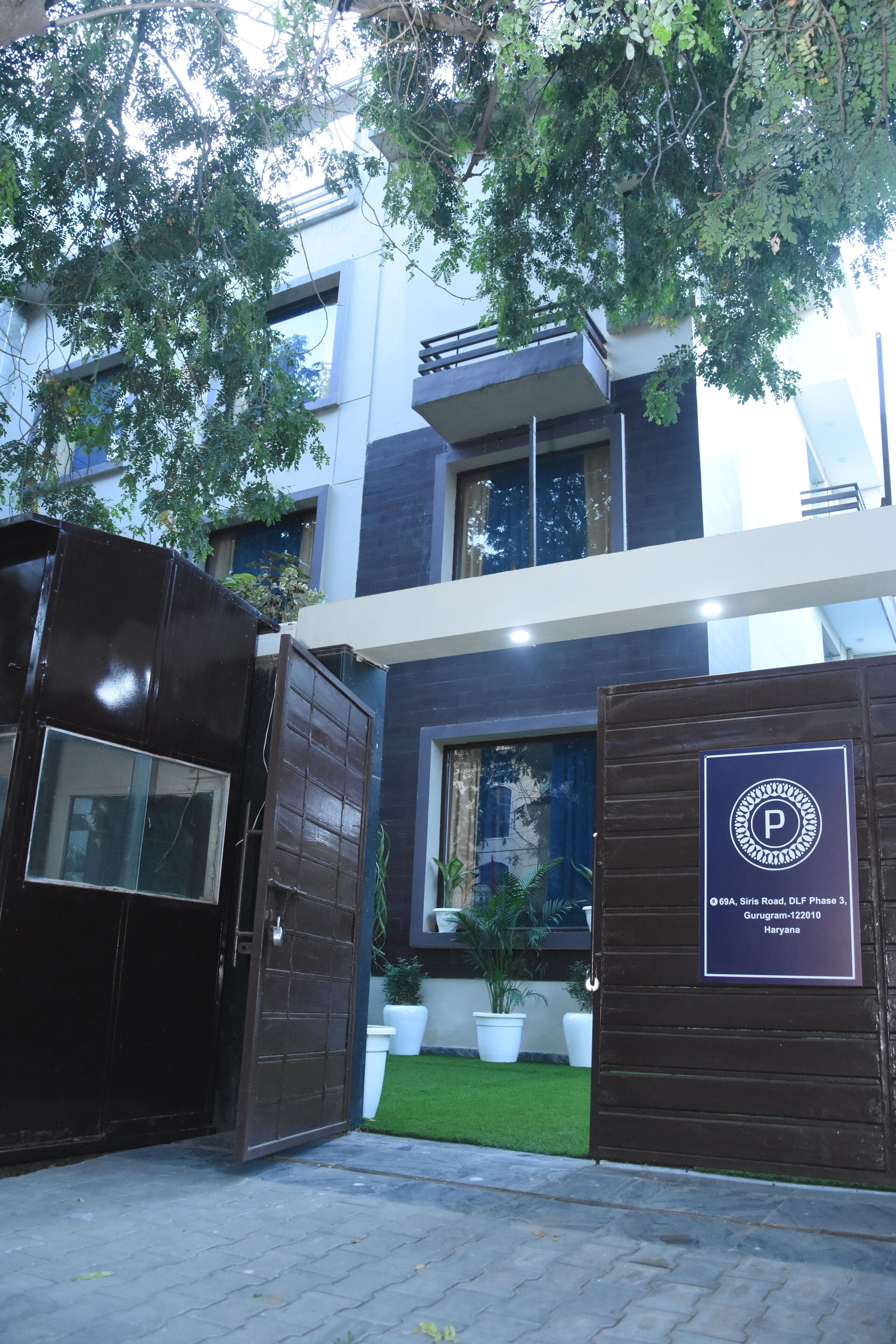 Posh Suites, Gurgaon
