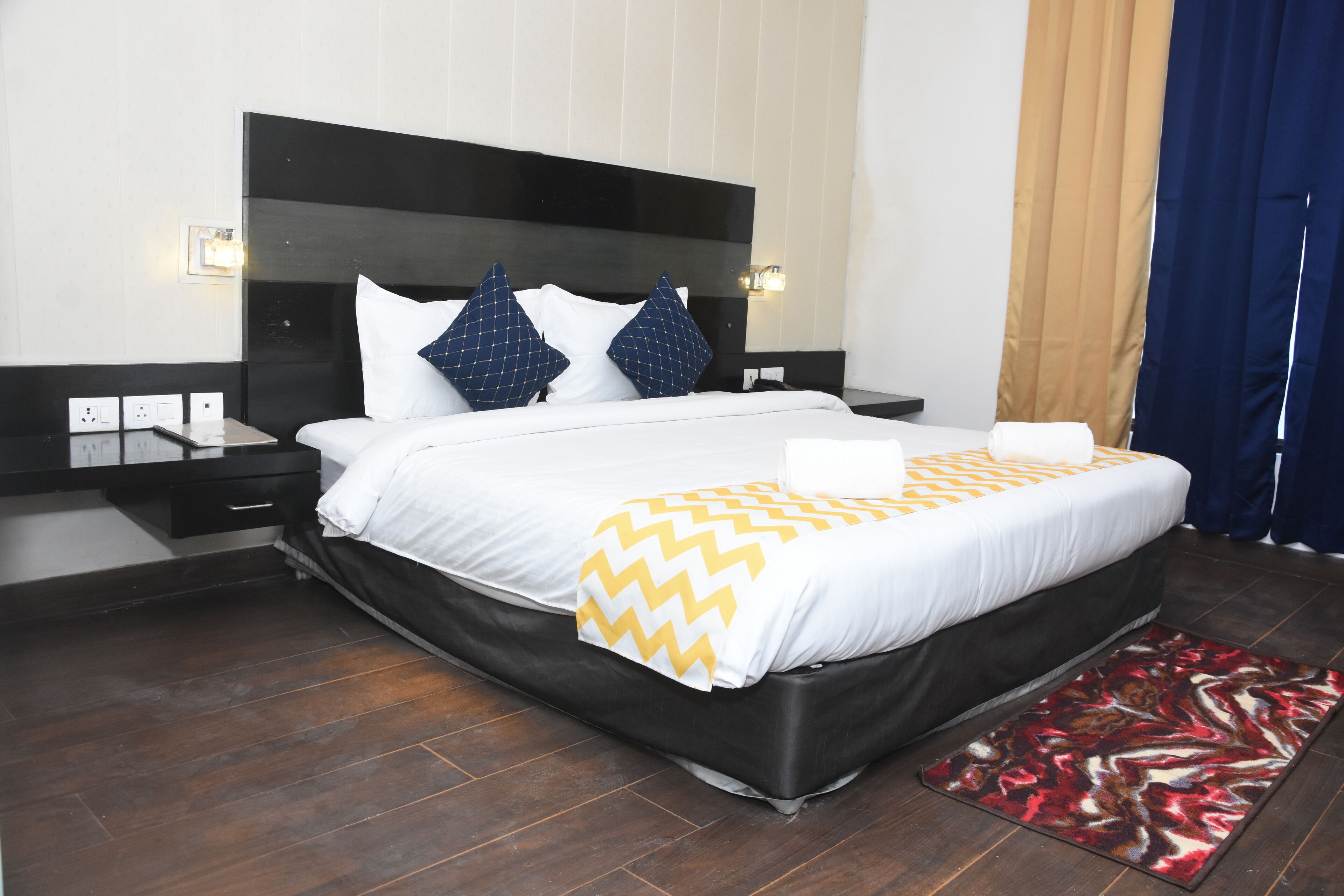 Posh Suites, Gurgaon