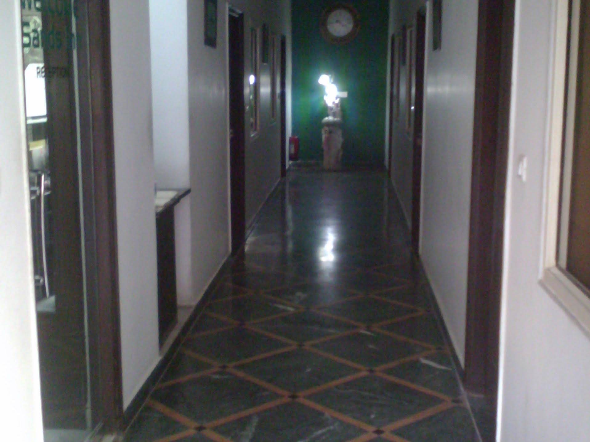 Sands Inn