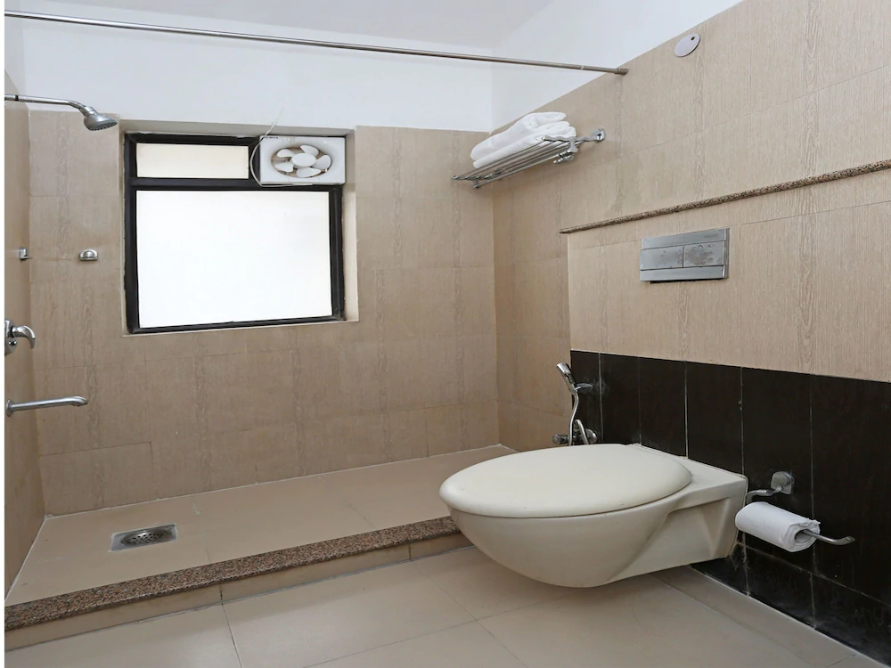 Shivam Residencies by OYO Rooms
