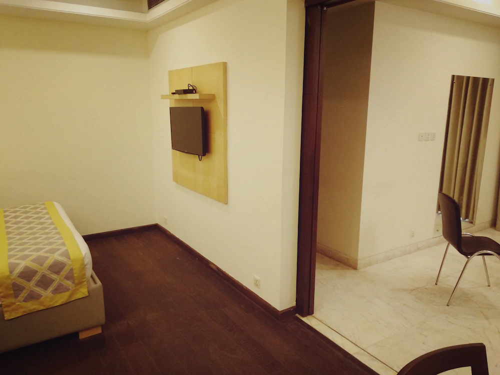 Stately Suites NH 8