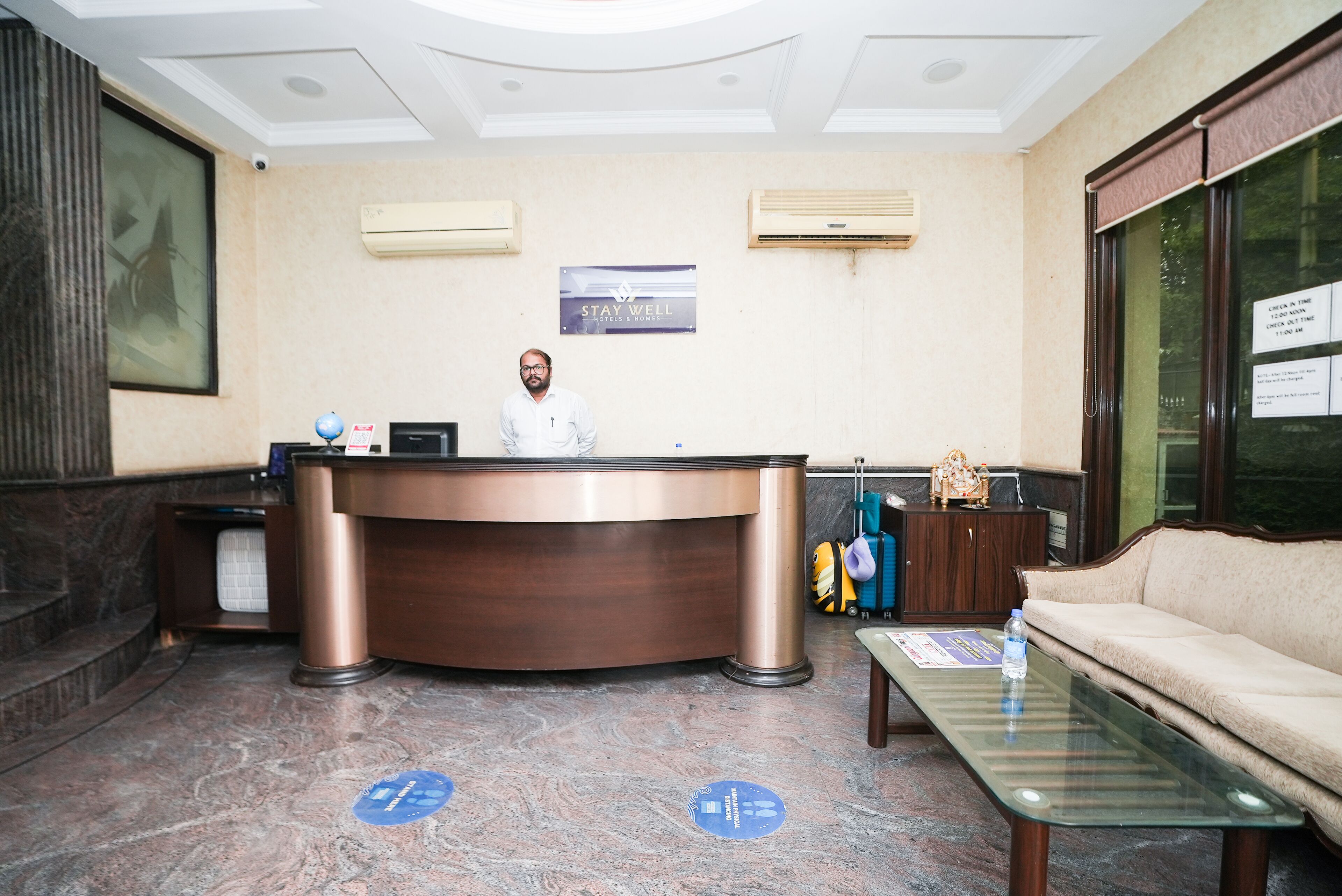StayWell Hotels & Homes