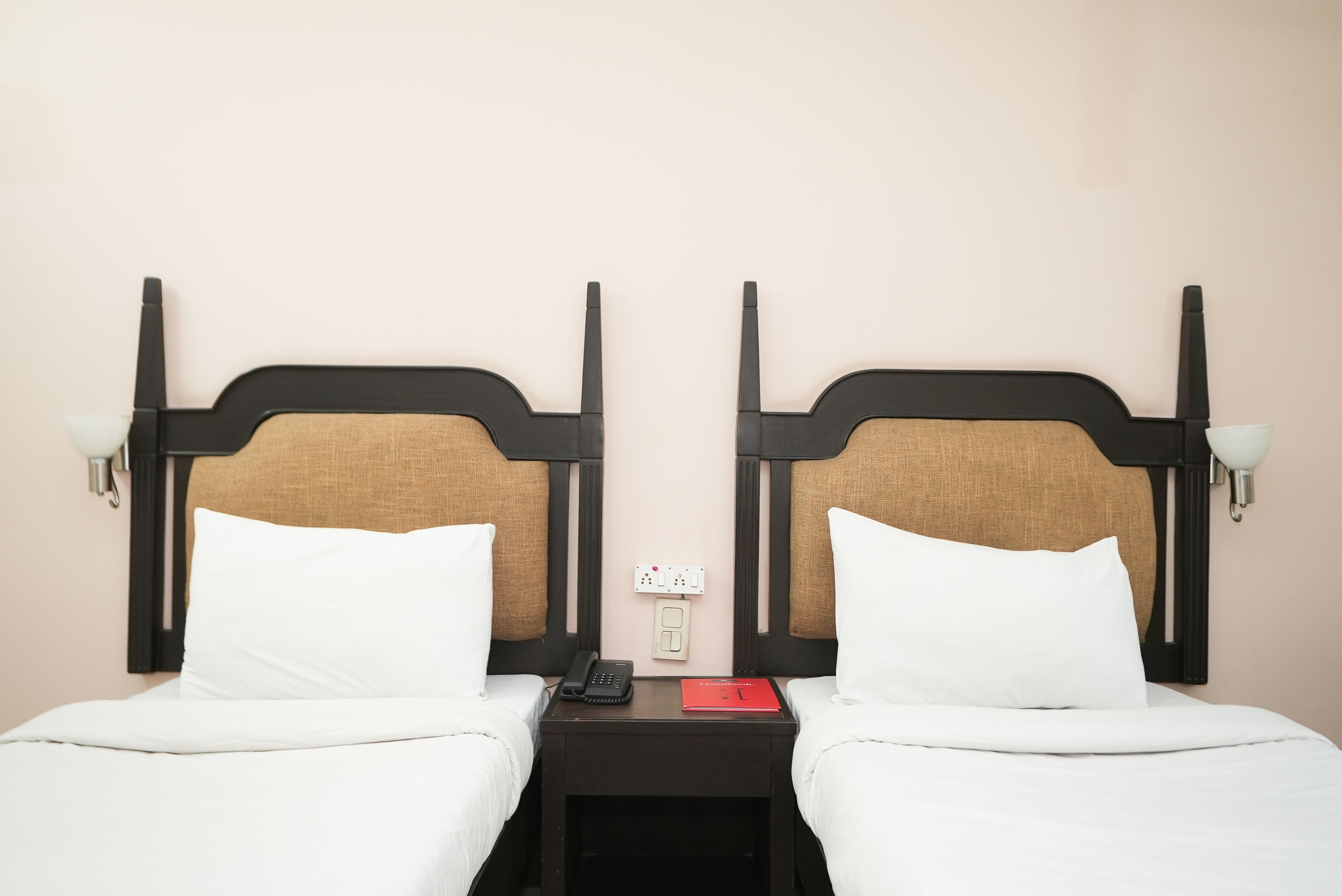 StayWell Hotels & Homes