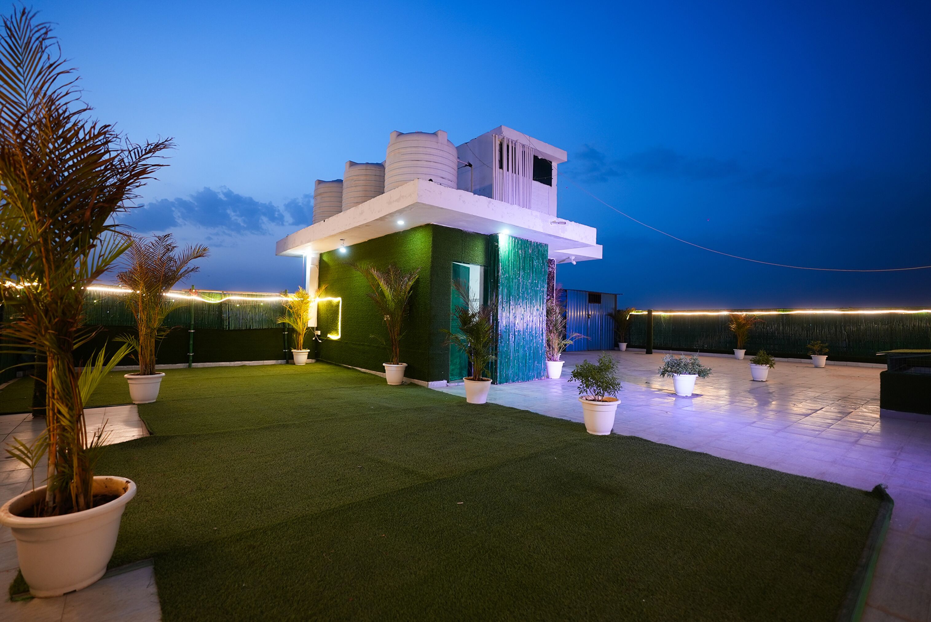 Tanvi Premium by Fabhotel