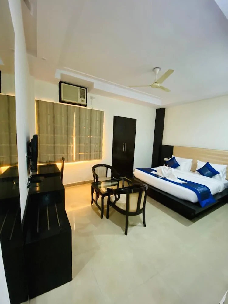 The Asian Suites Galleria