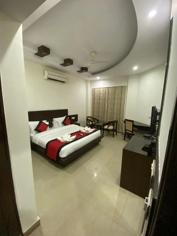 The Asian Suites Galleria