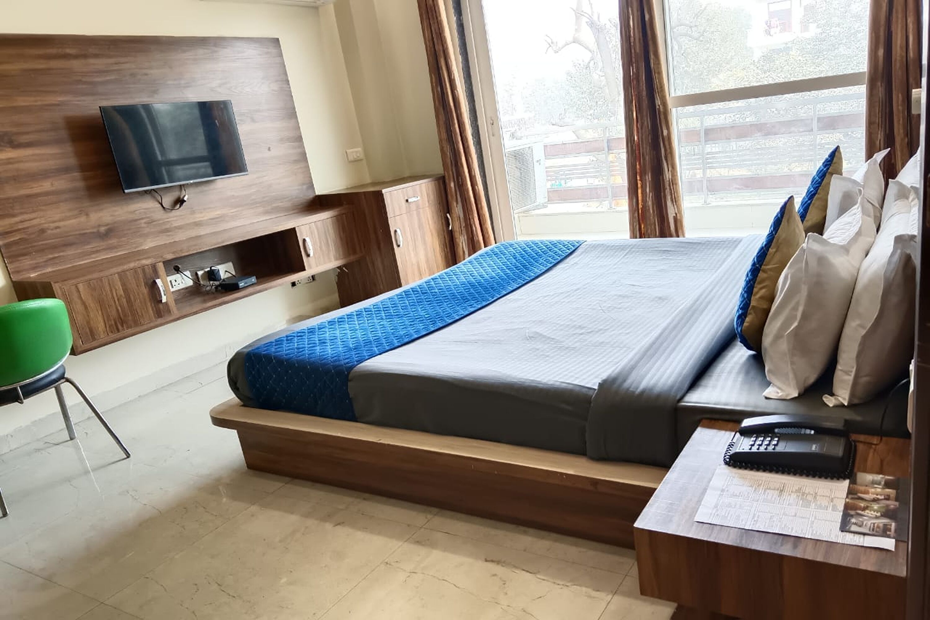 The Indian Hotel & Kitchen