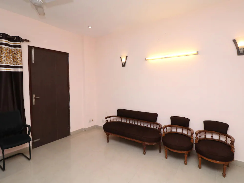 The Repose By OYO Rooms