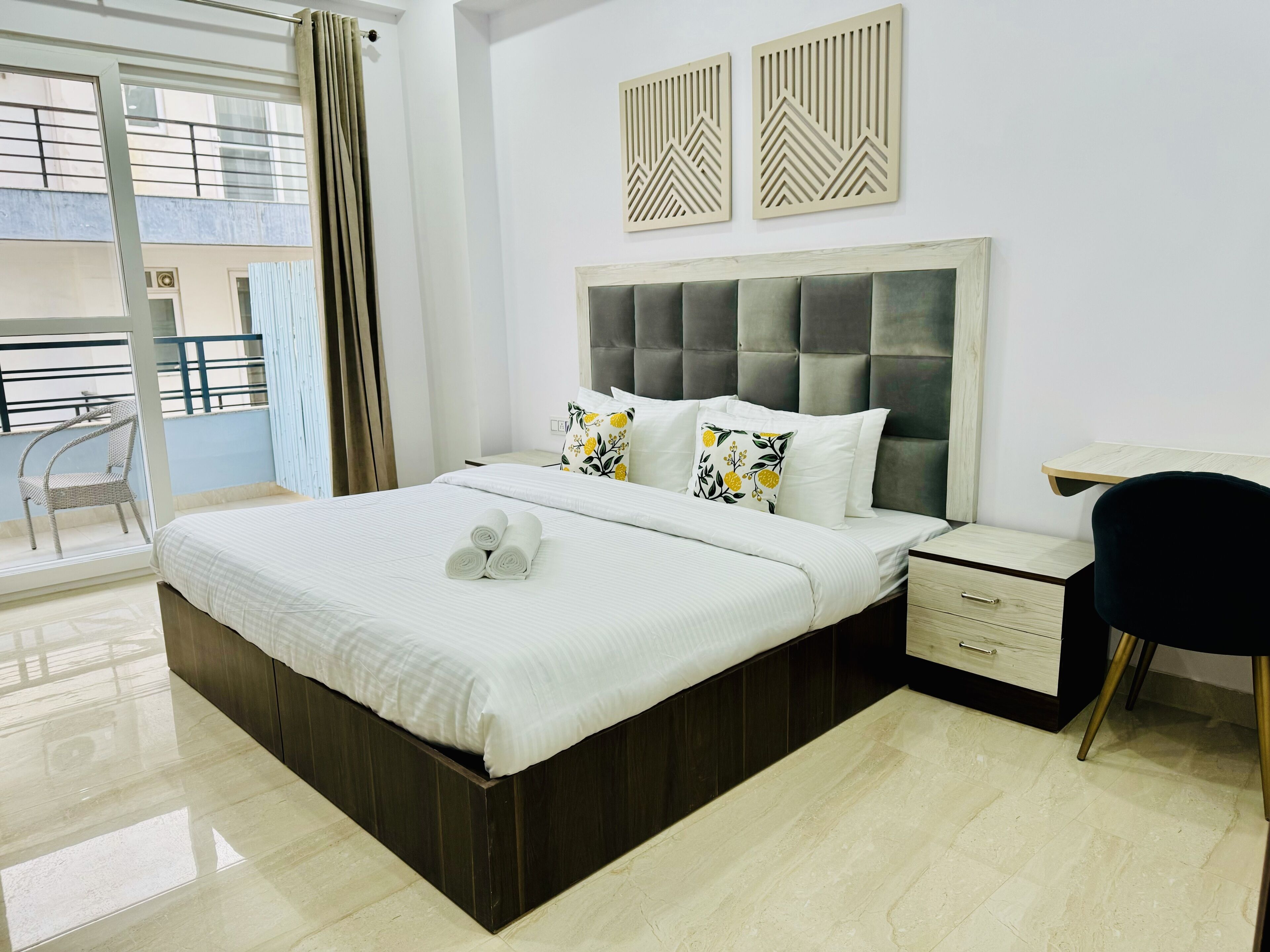 Zen Suites Golf Course Road