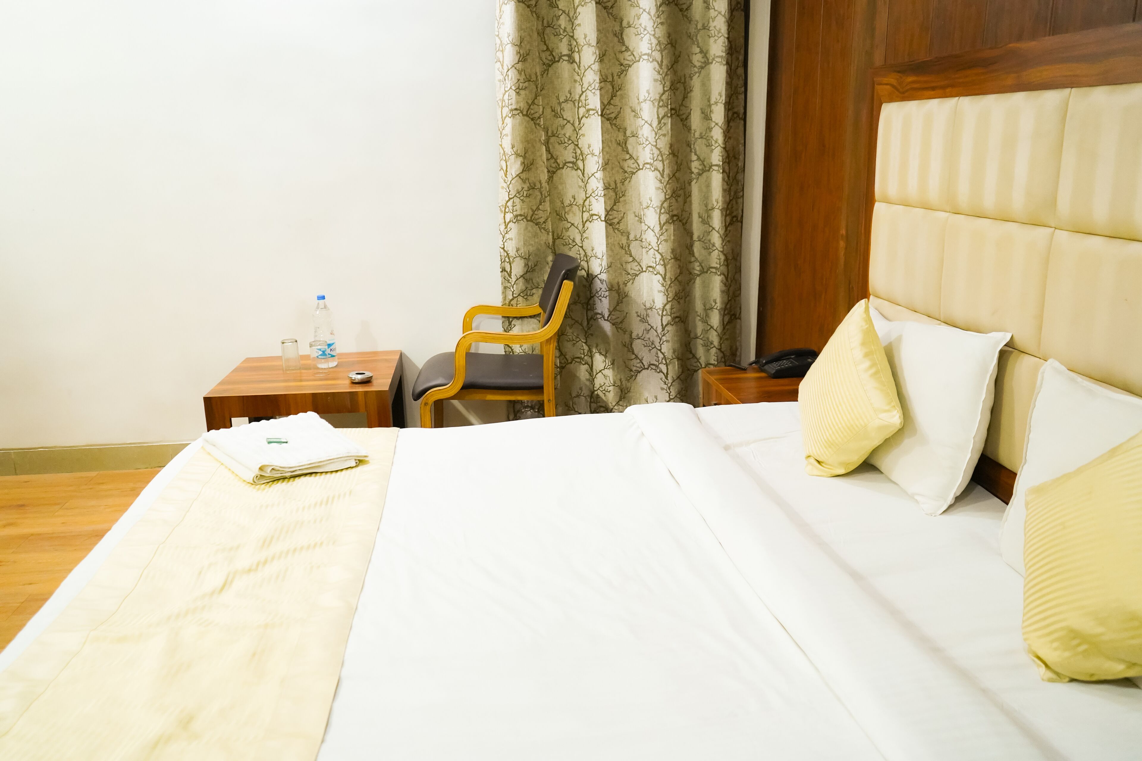 Roomshala Hotel RTS