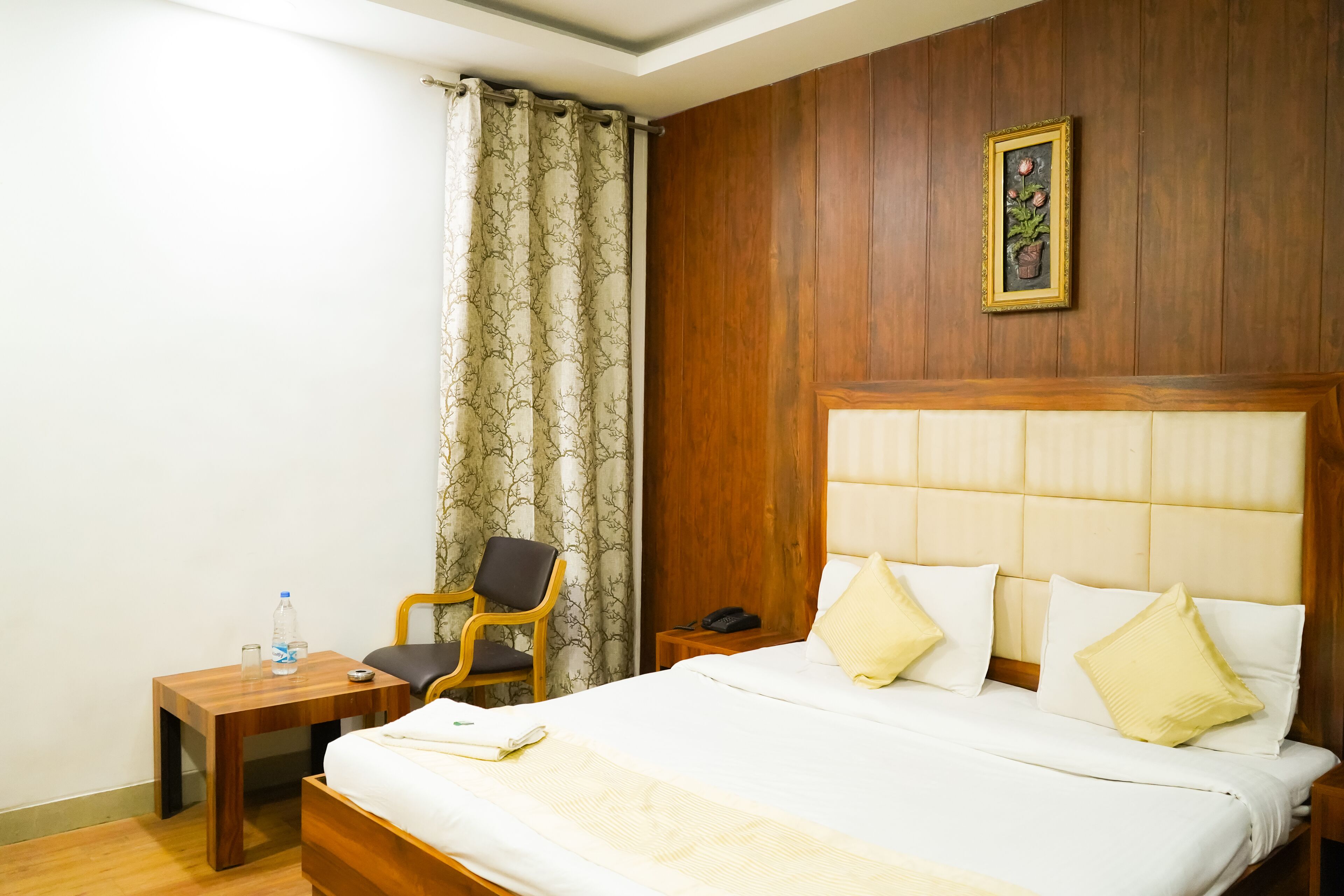 Roomshala Hotel RTS
