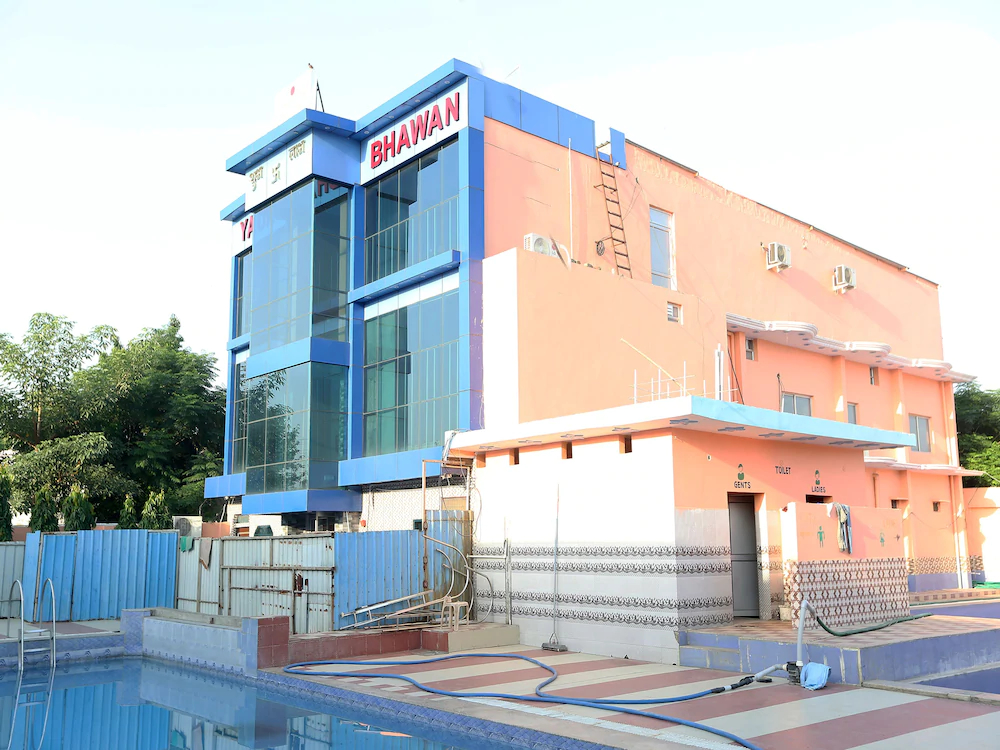 Yadav Hotel By OYO Rooms
