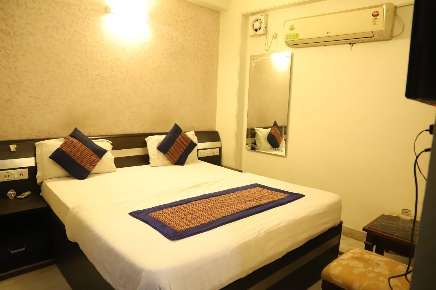 Airport Hotel Golden Jindal