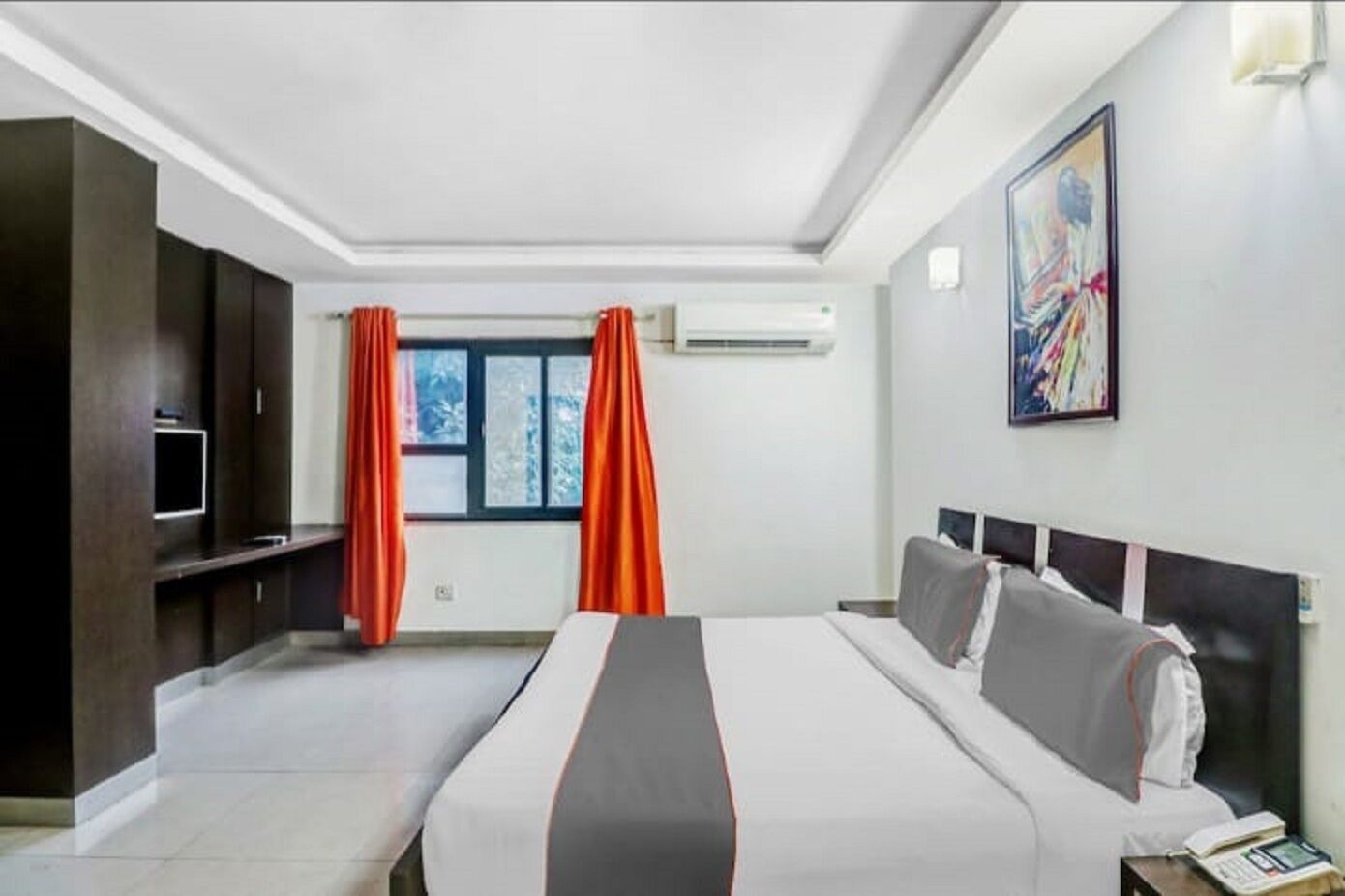 Airport Hotel Golden Jindal