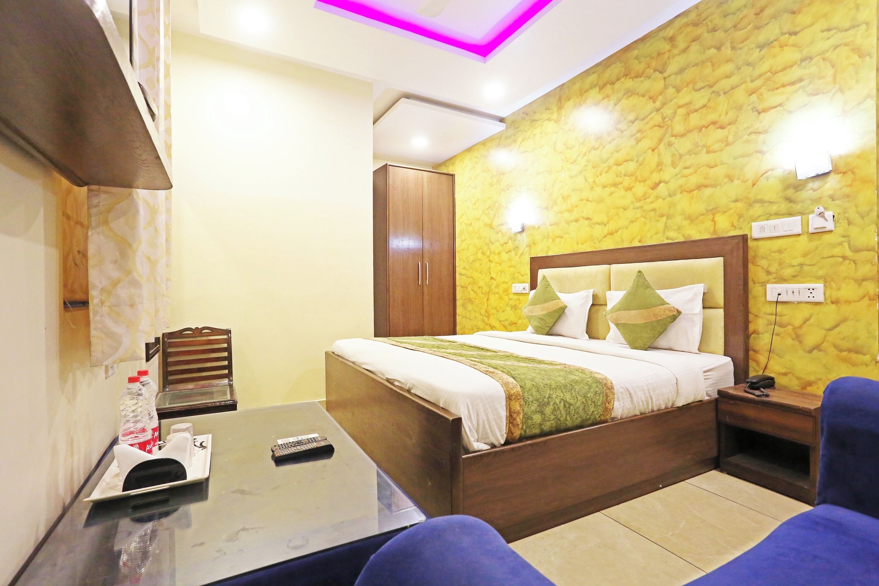 Airport Hotel Redstone