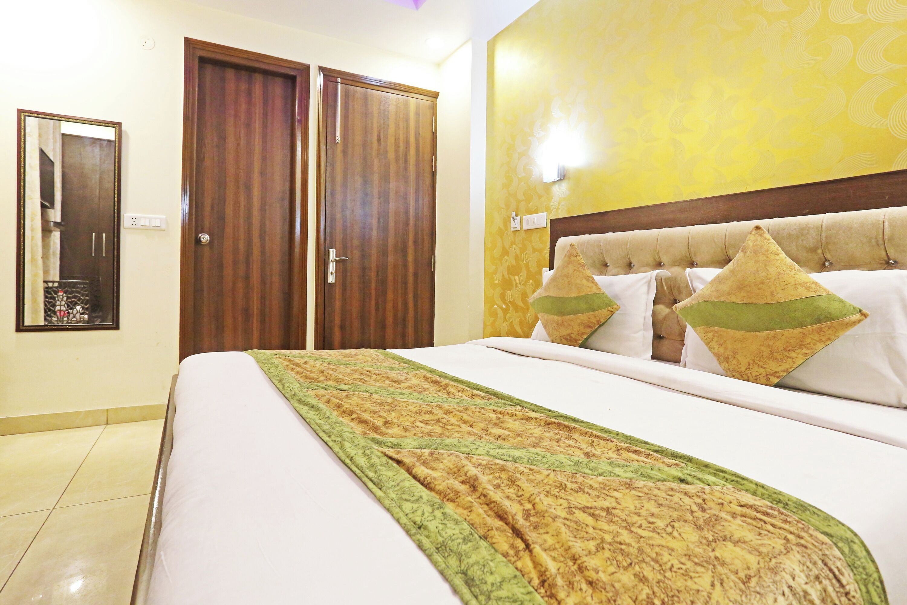 Airport Hotel Redstone