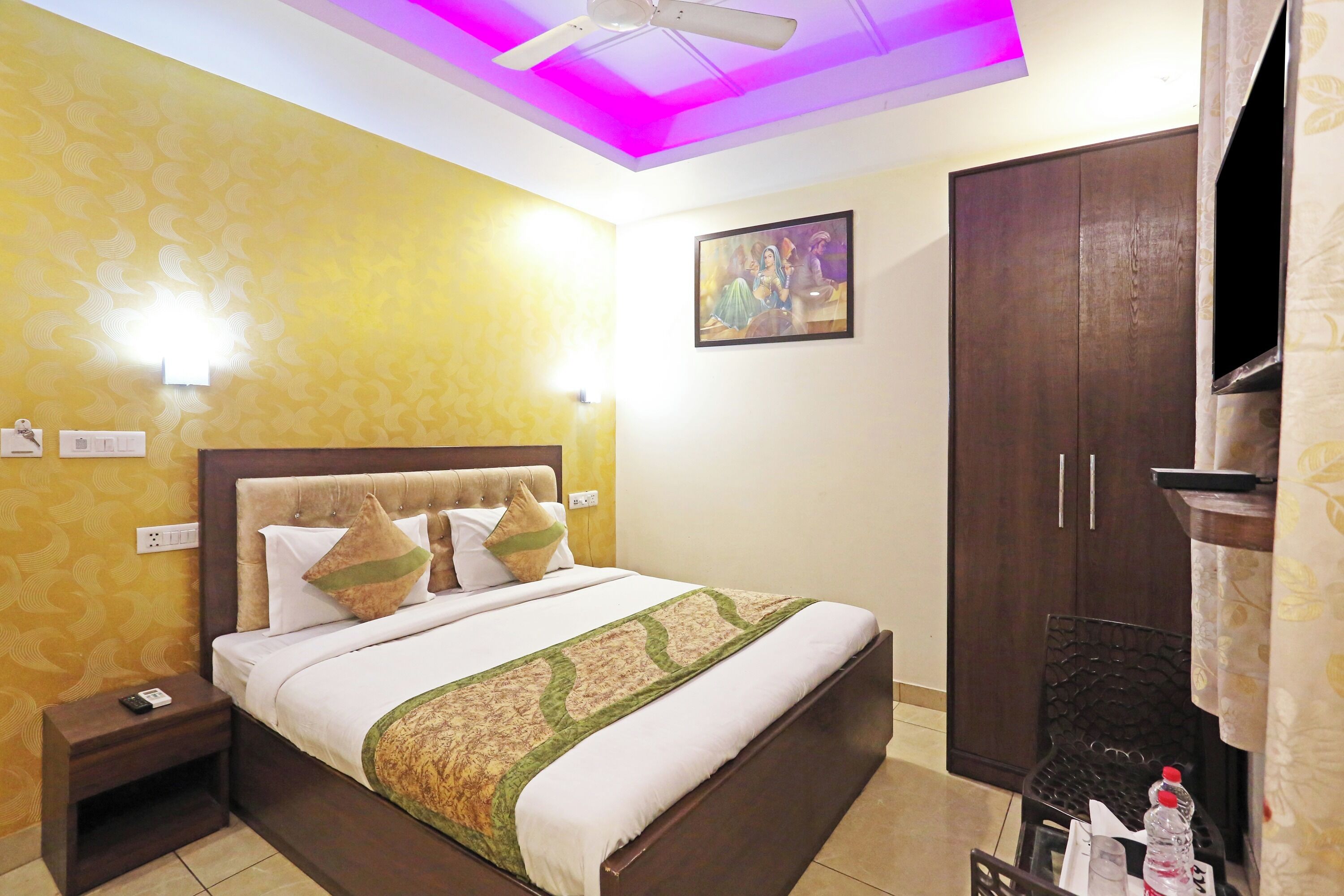 Airport Hotel Redstone