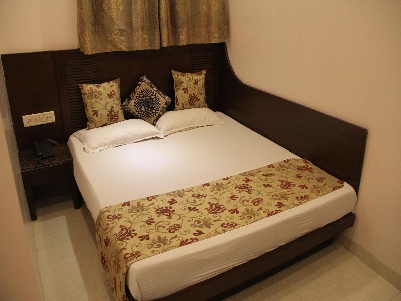 Amax Inn