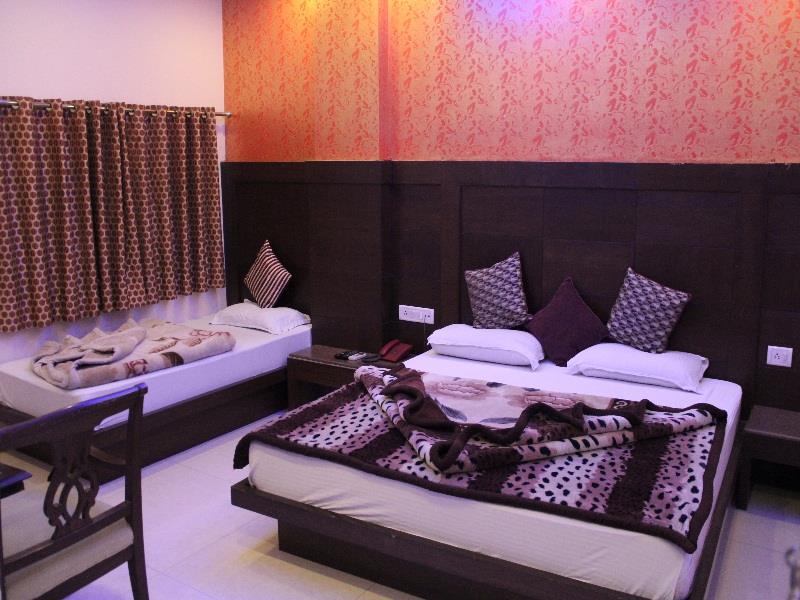 Amax Inn