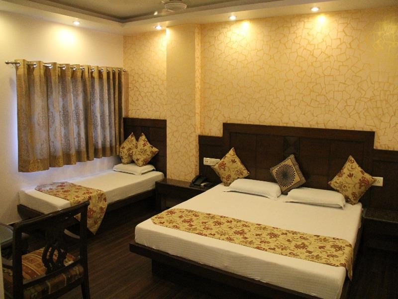 Amax Inn