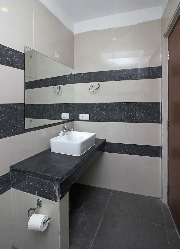 Blu Pebbles Hotel