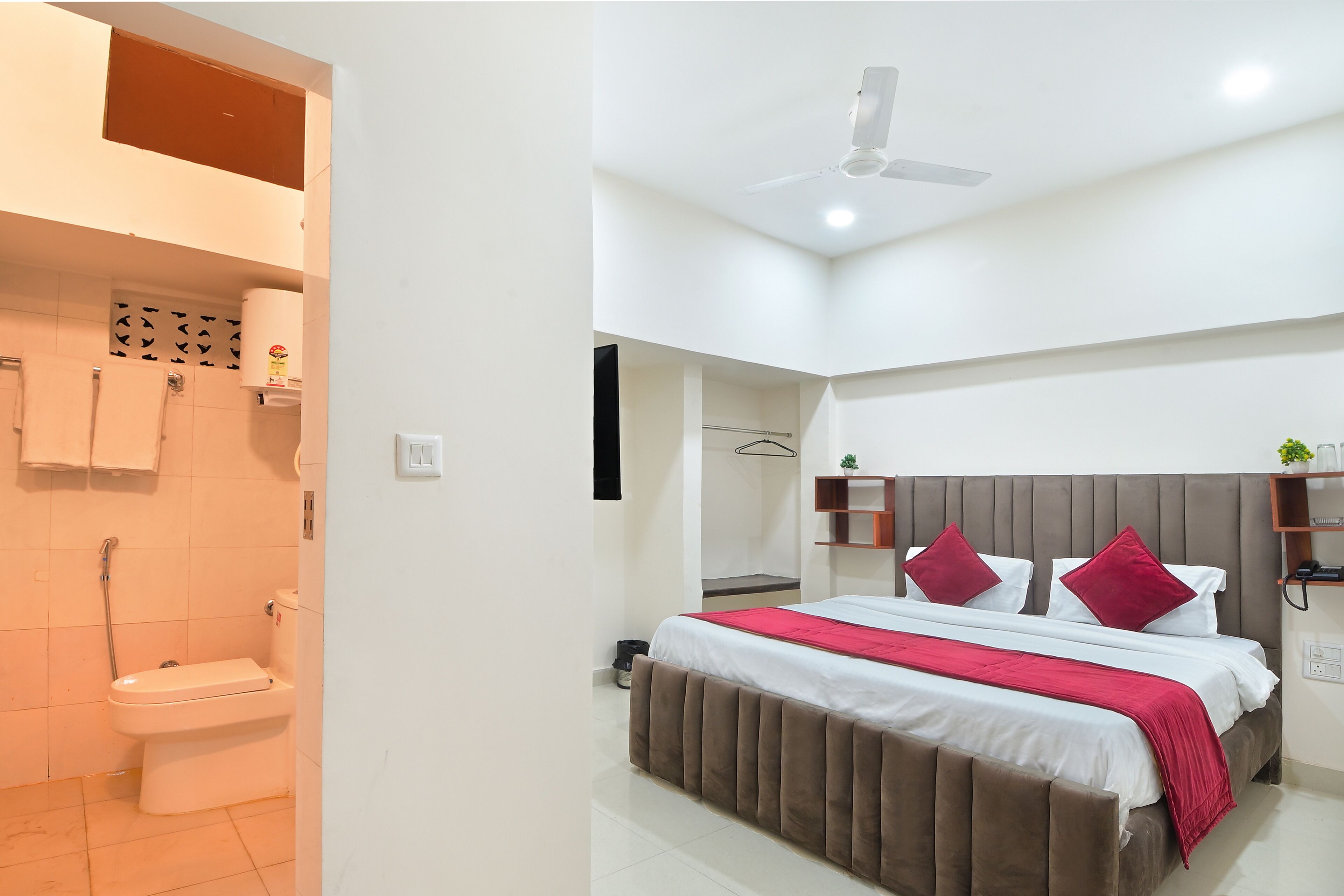 Chowdhry Tourist Lodge Paharganj Ndls
