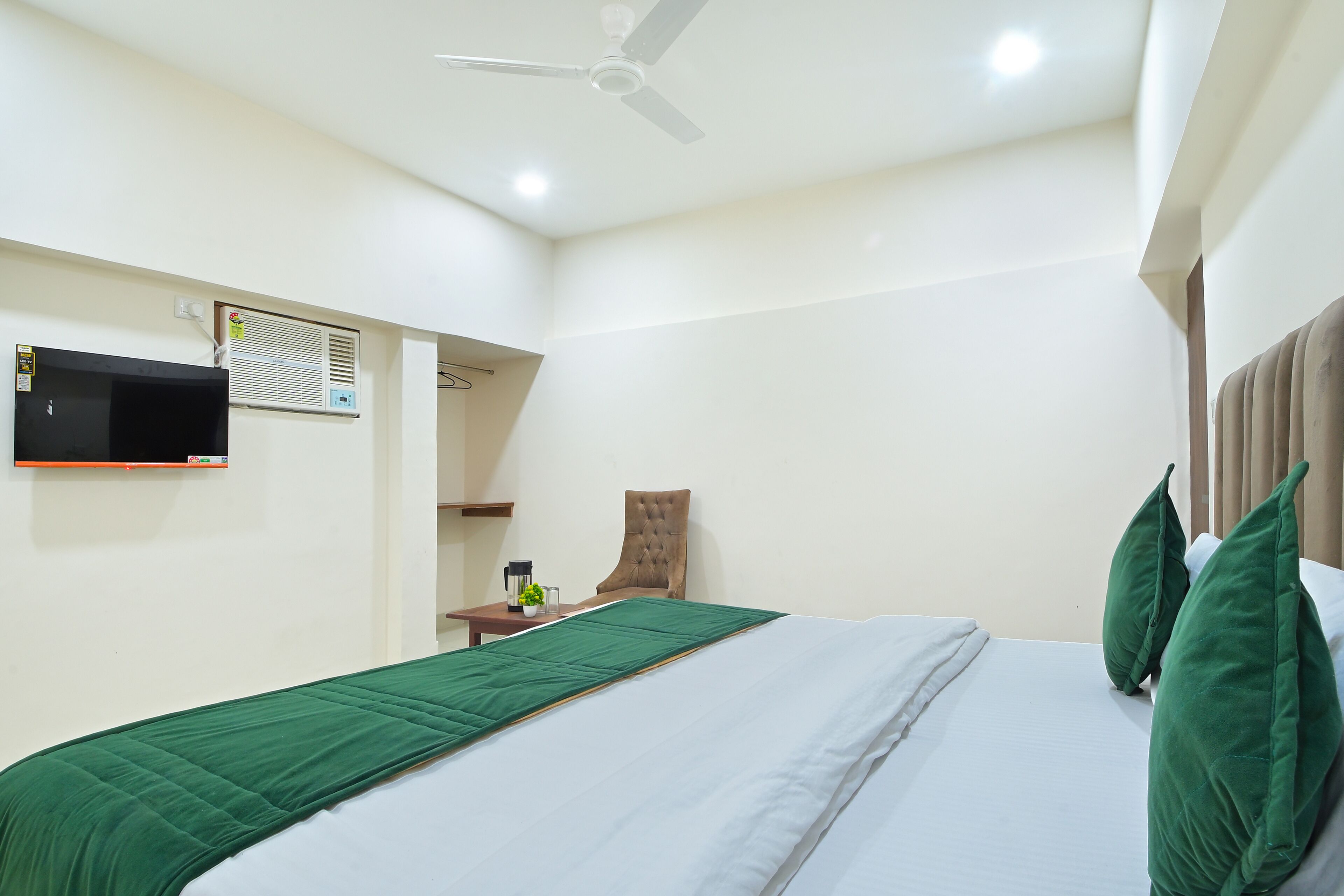 Chowdhry Tourist Lodge Paharganj Ndls
