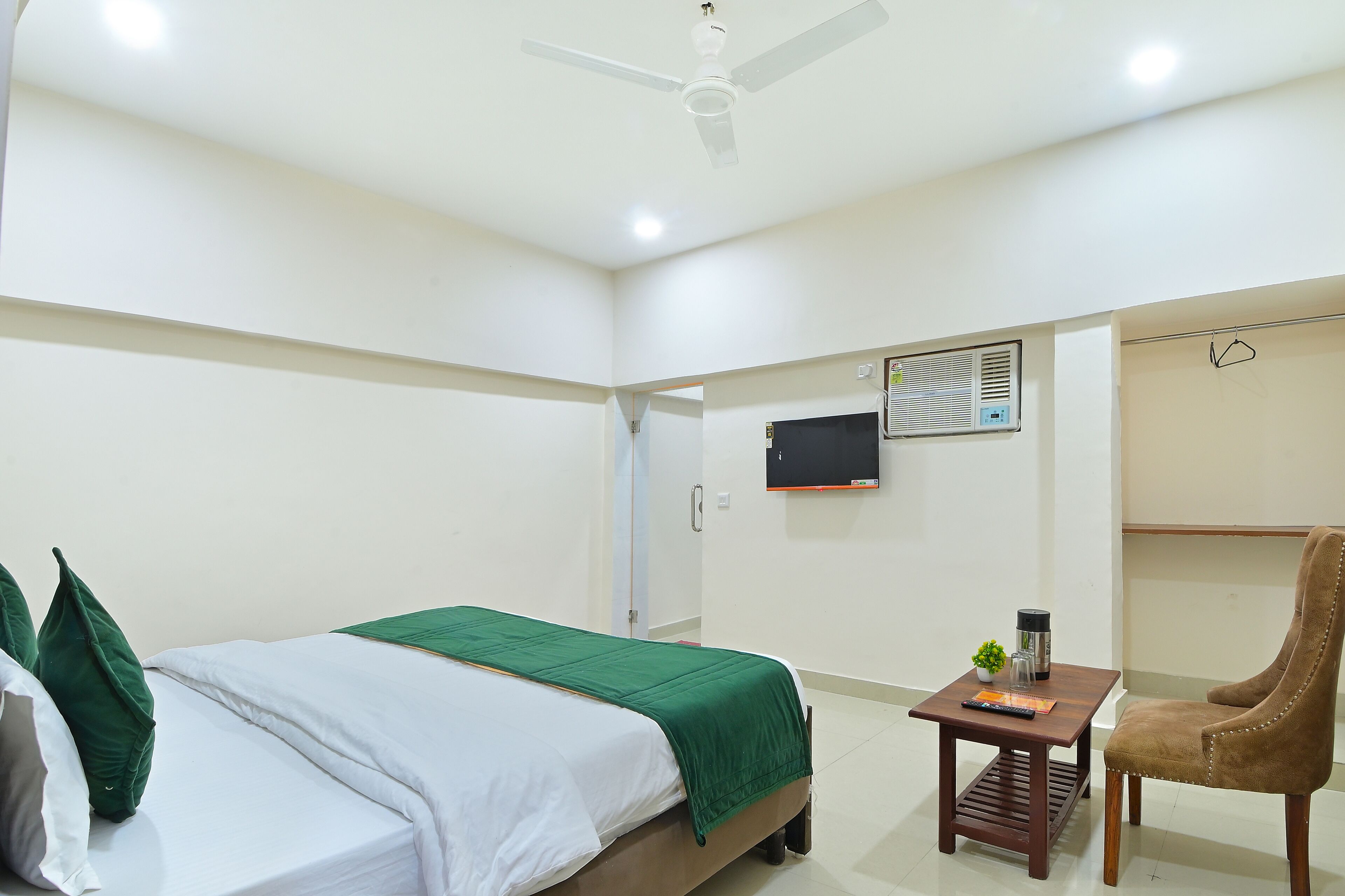 Chowdhry Tourist Lodge Paharganj Ndls