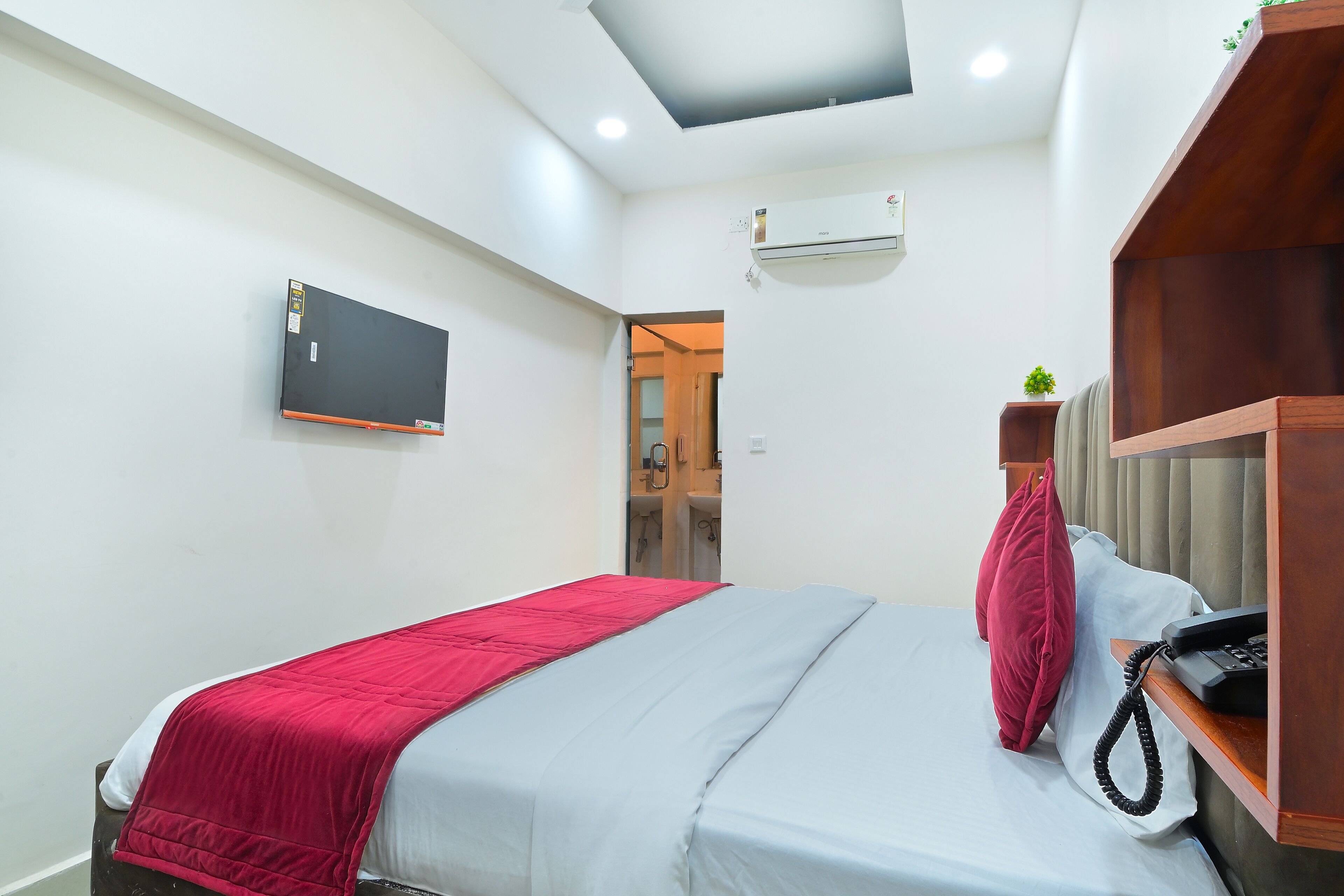 Chowdhry Tourist Lodge Paharganj Ndls