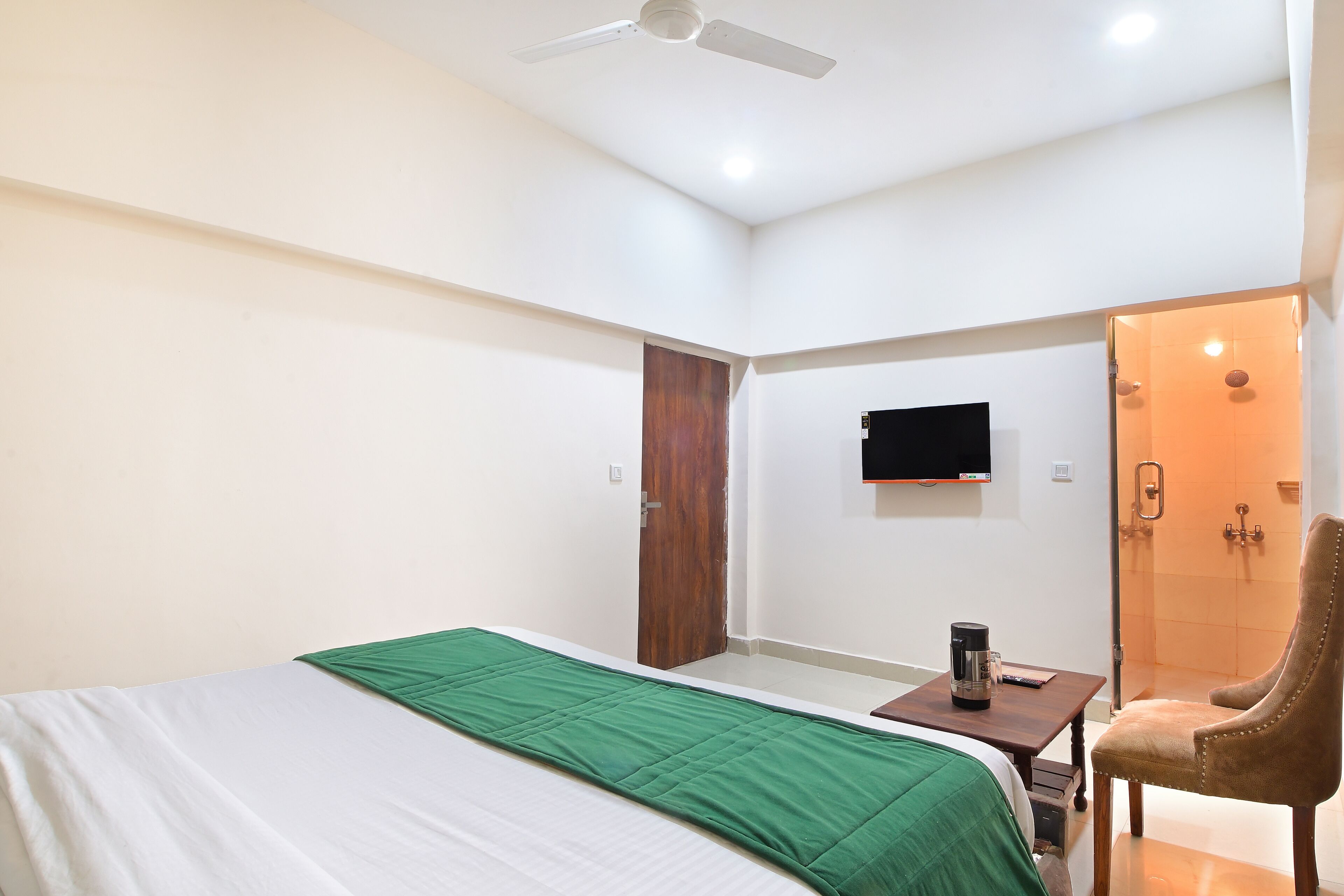 Chowdhry Tourist Lodge Paharganj Ndls