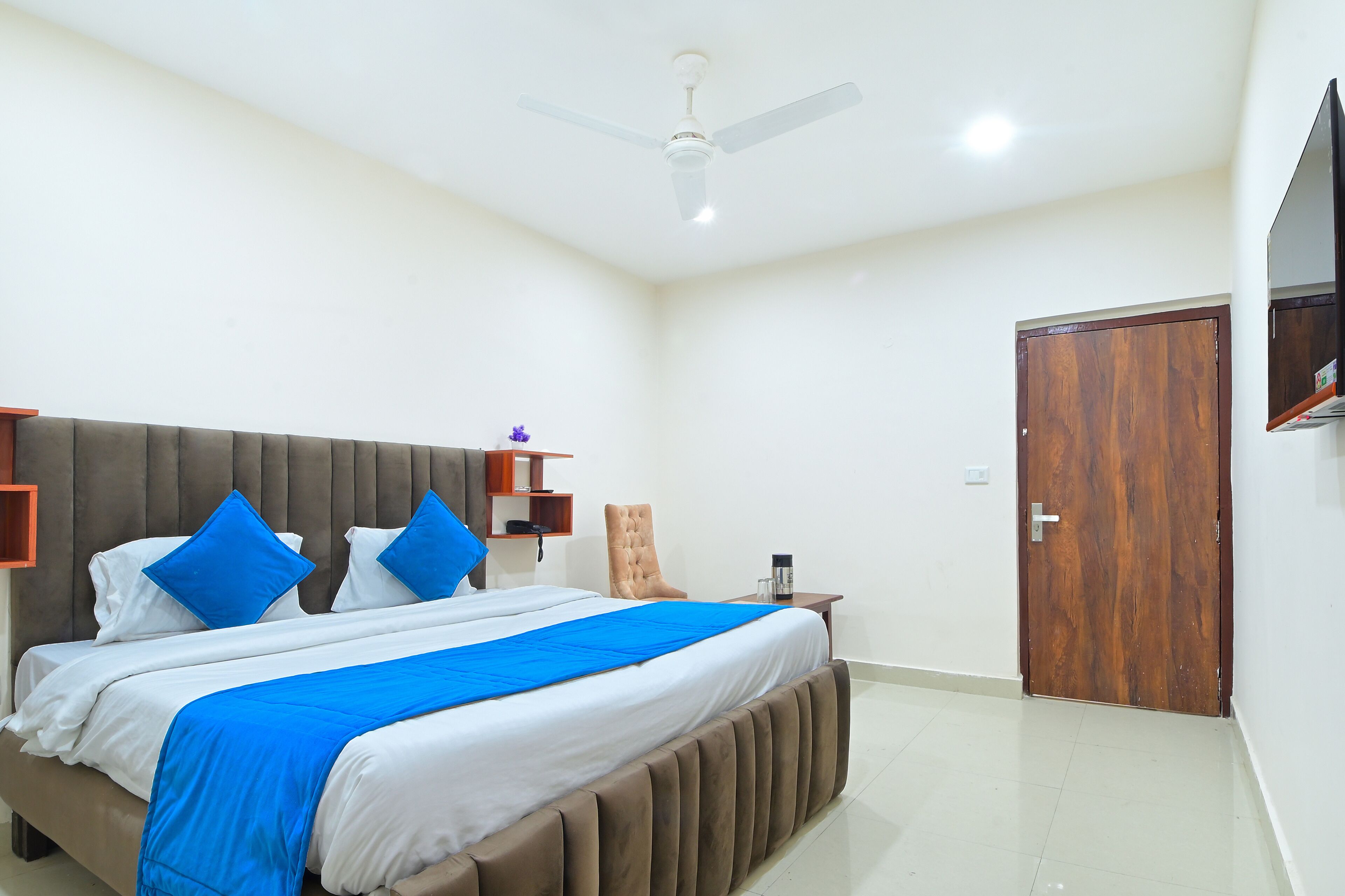 Chowdhry Tourist Lodge Paharganj Ndls