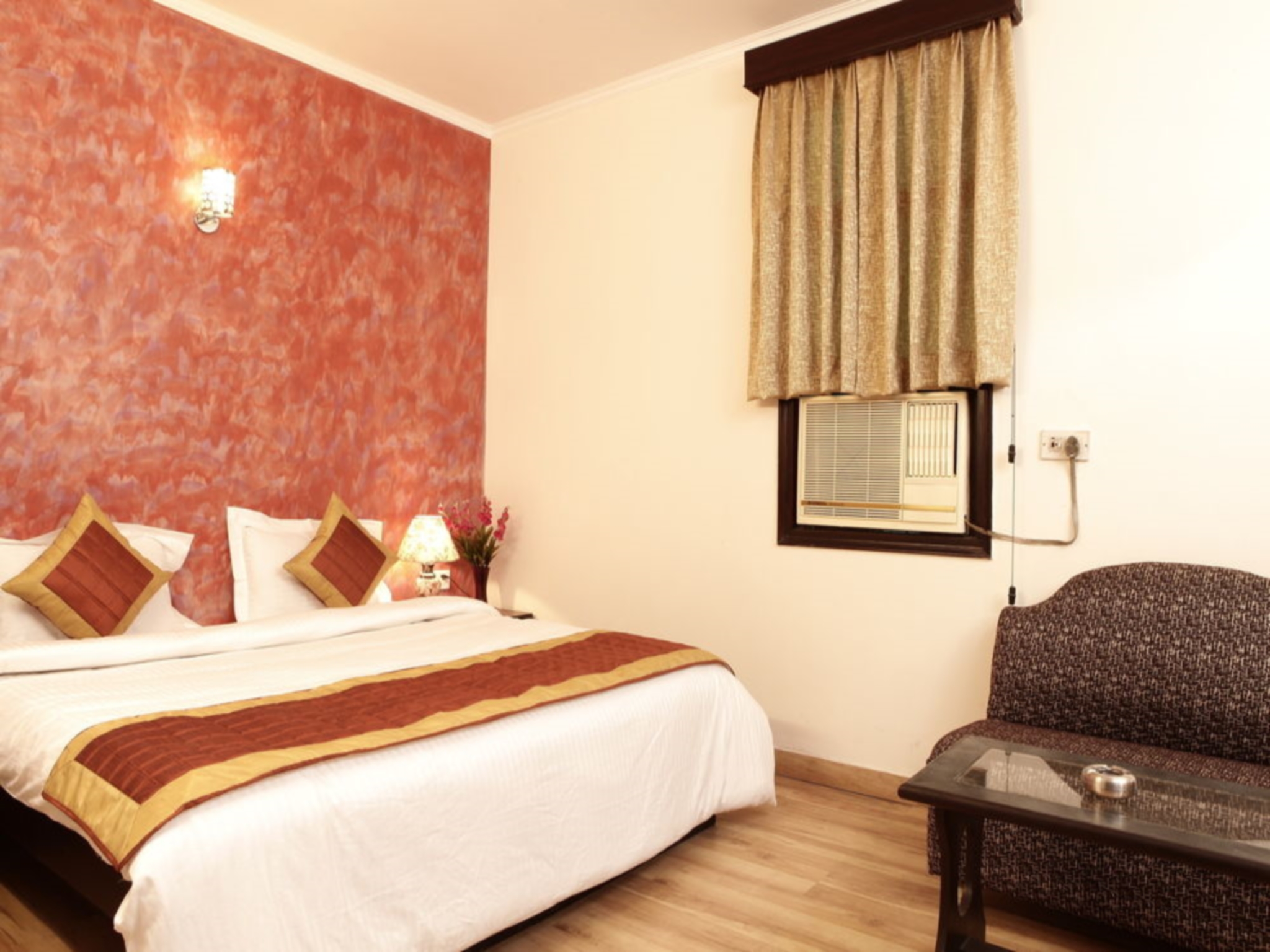 Delhi Mahal by OYO