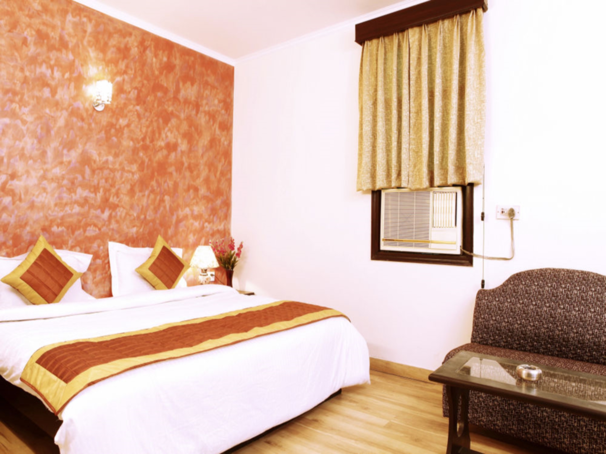 Delhi Mahal by OYO