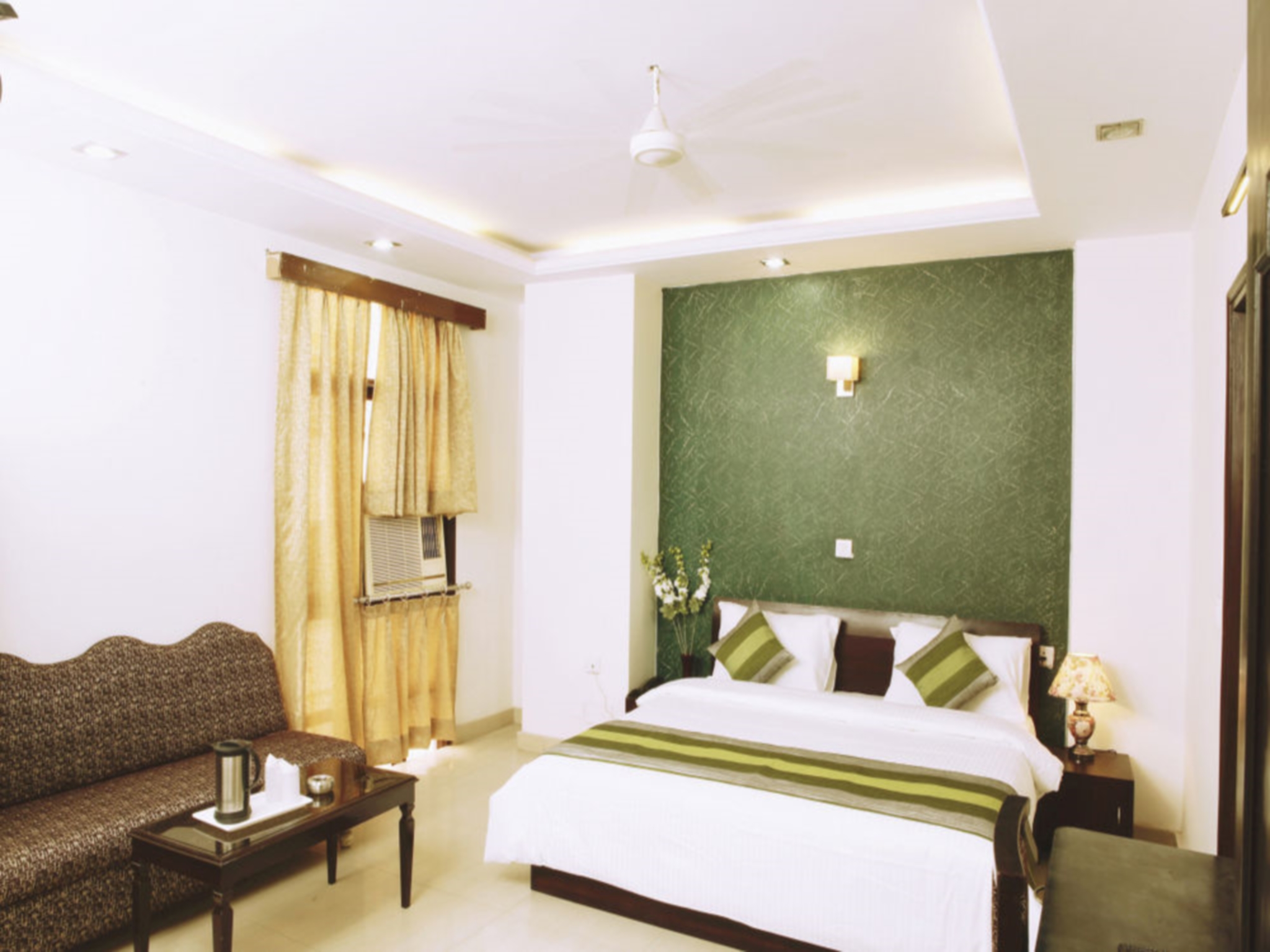 Delhi Mahal by OYO