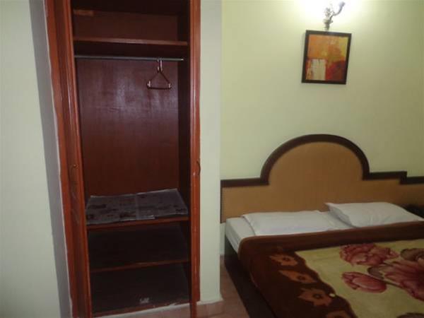 Harjas Palace