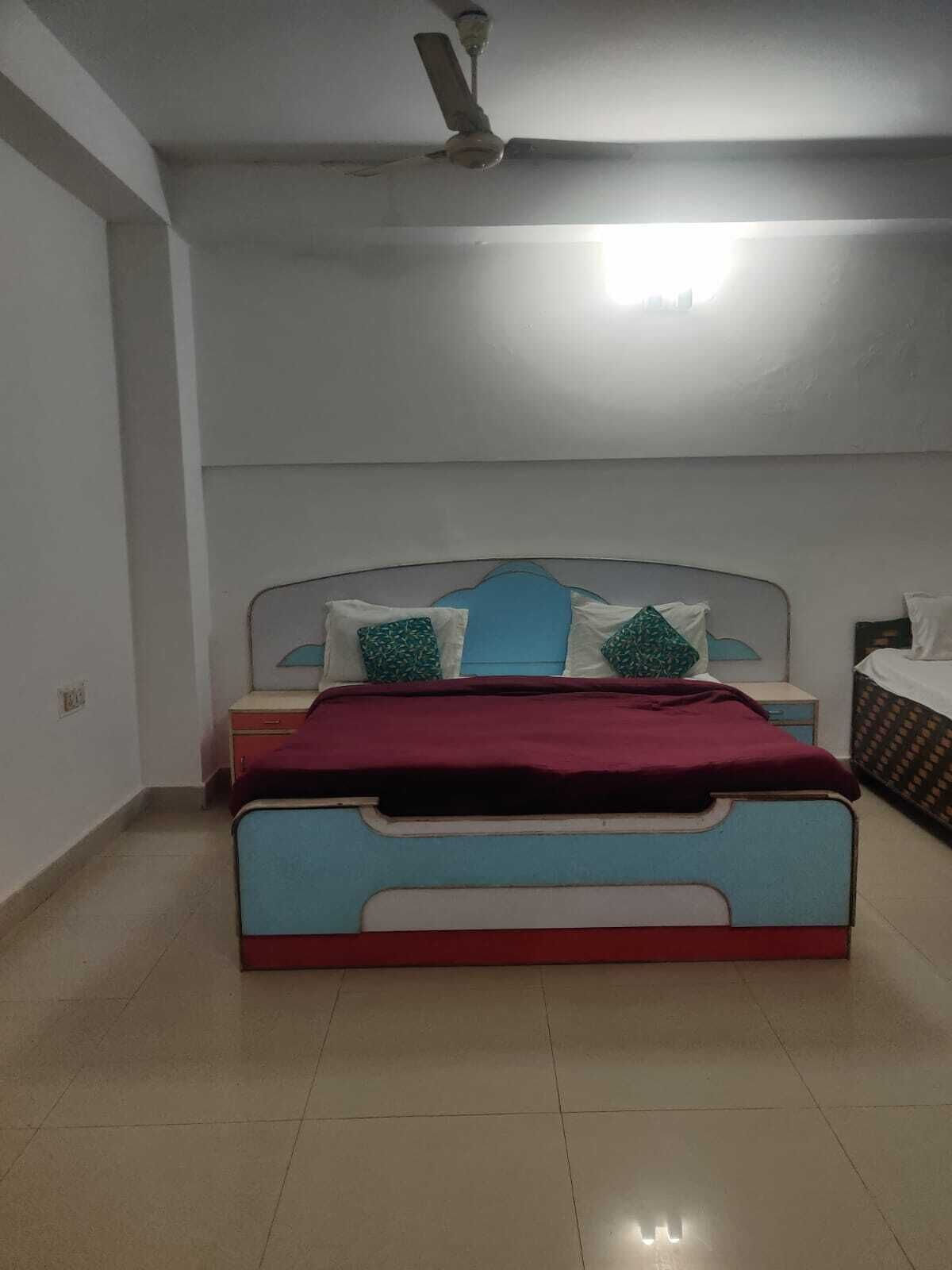 Hotel Abhishek Residency By The Arrow