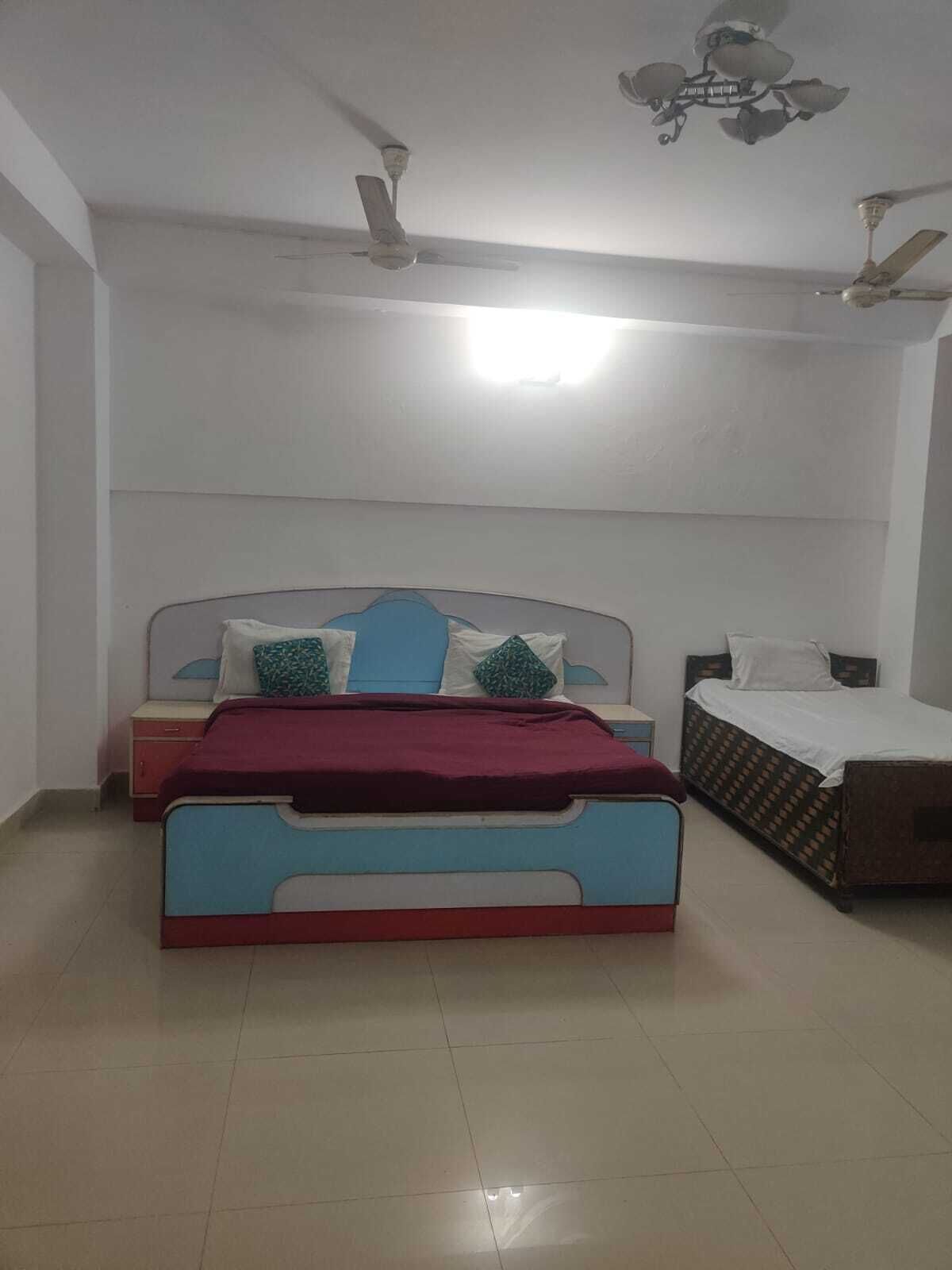 Hotel Abhishek Residency By The Arrow