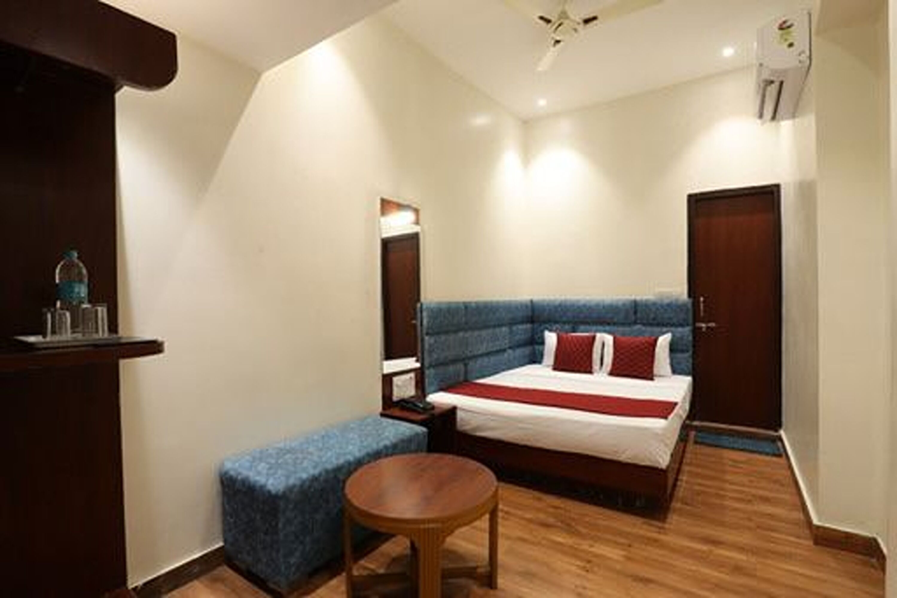 Hotel Amrit