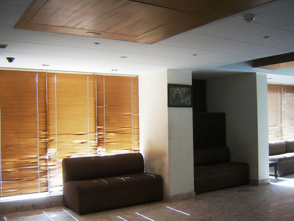 Hotel Anand Retreat