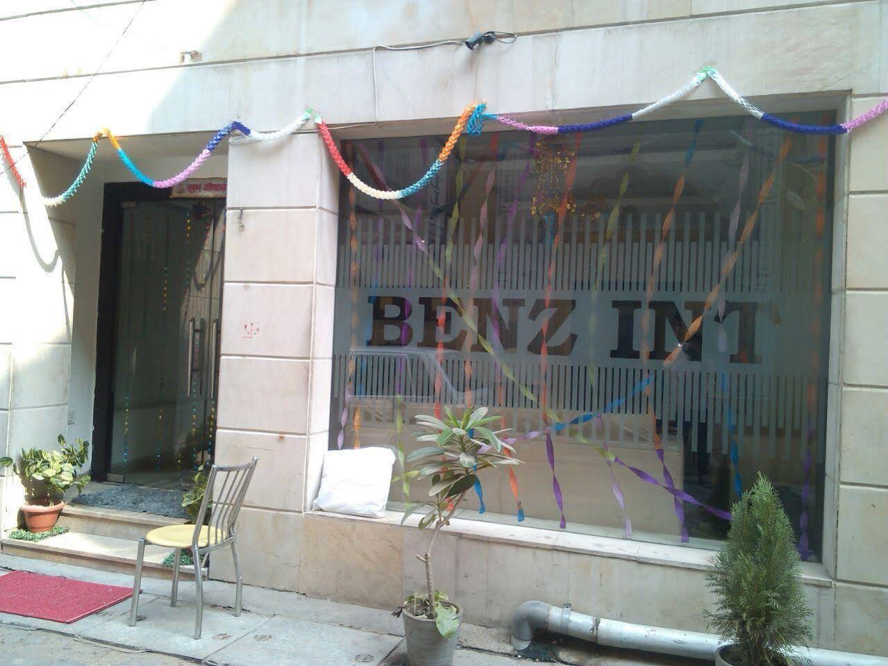 Hotel Benz International