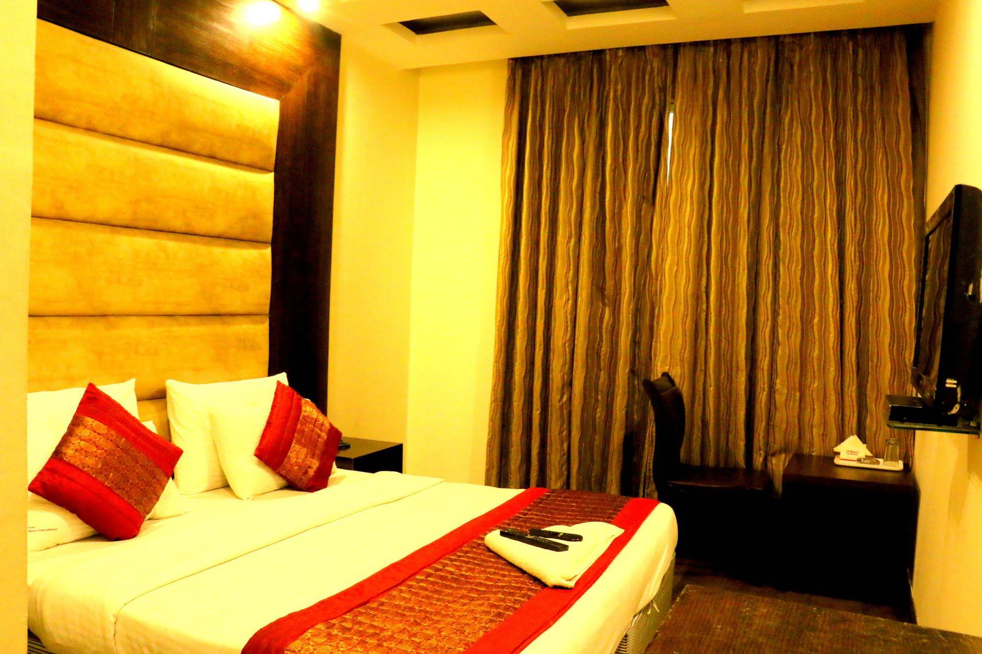 Hotel Benz International