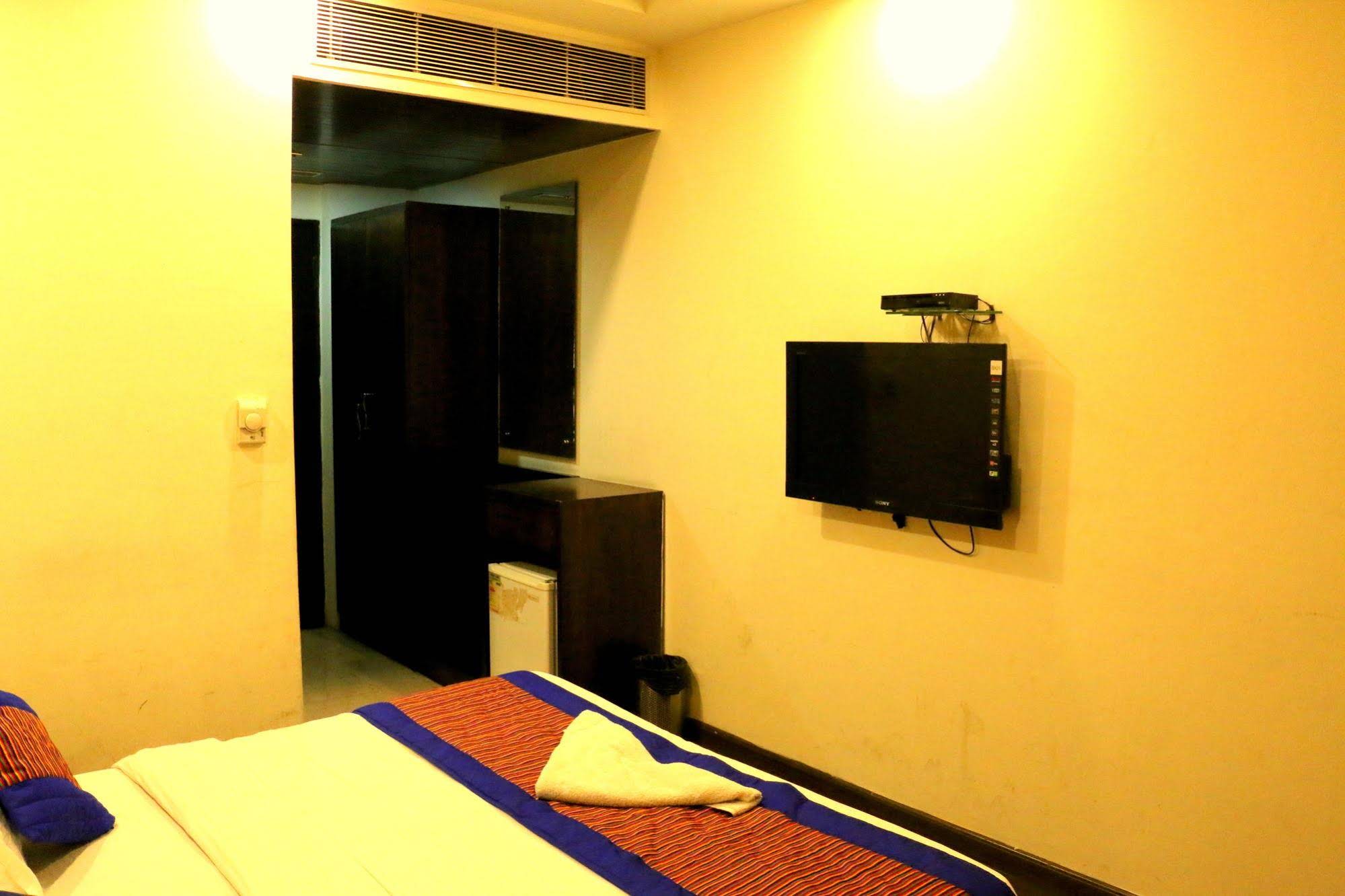 Hotel Benz International