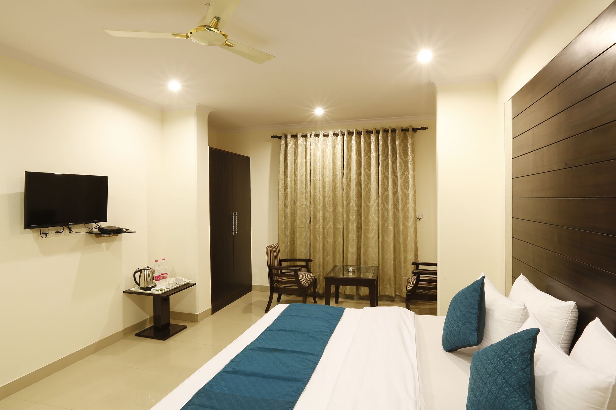 Hotel Capital @ Airport
