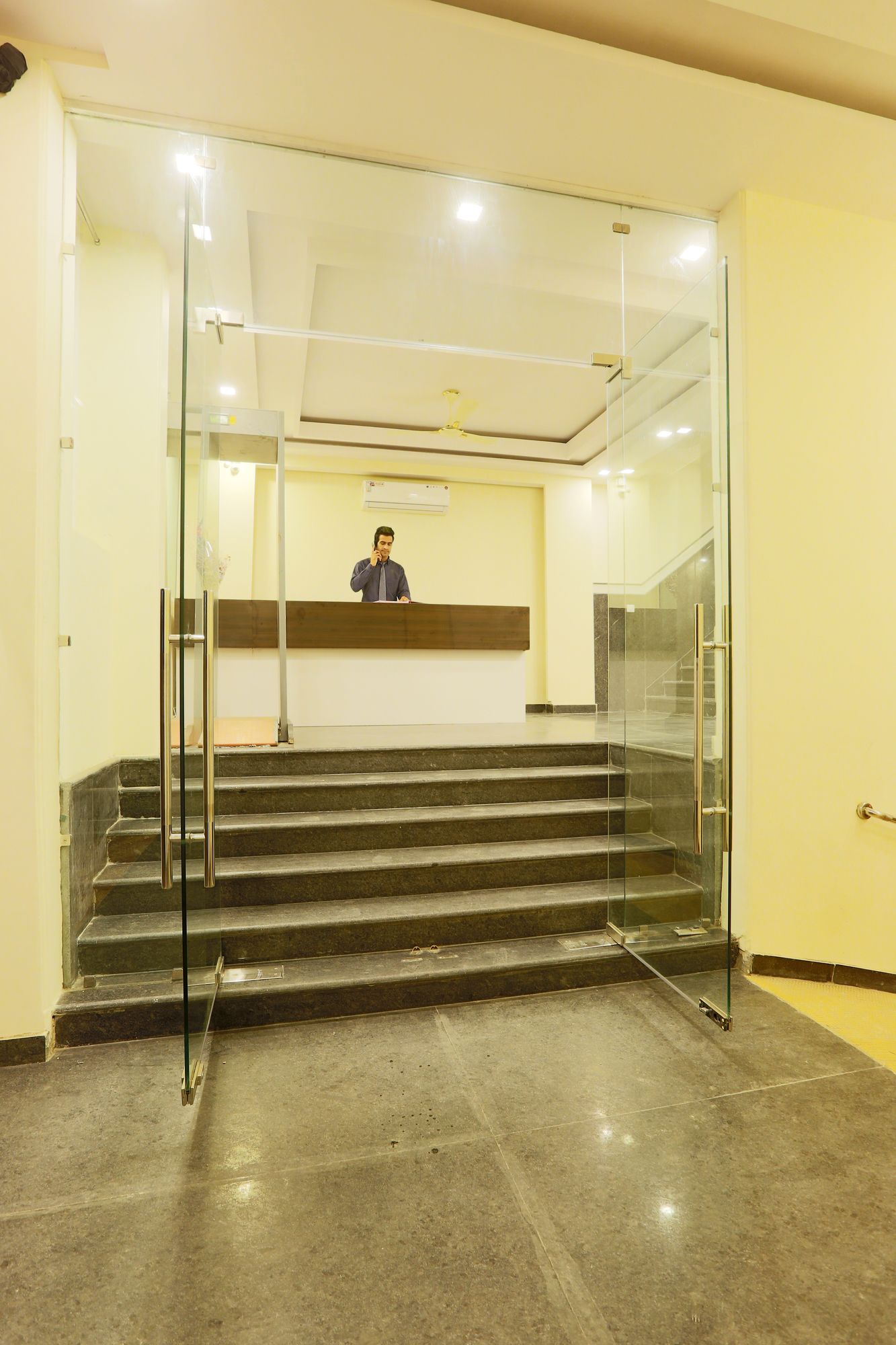 Hotel Capital @ Airport