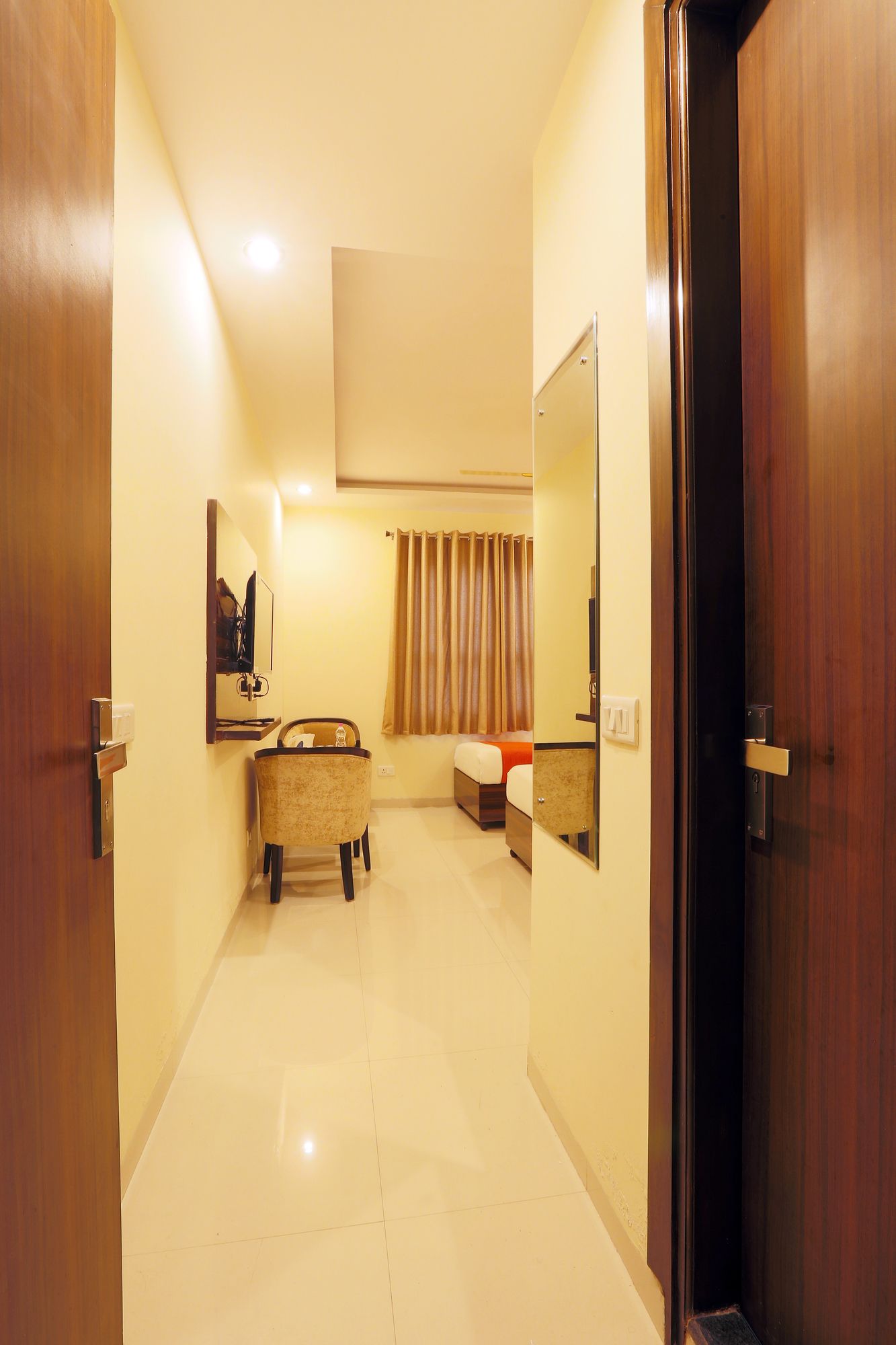 Hotel Capital @ Airport
