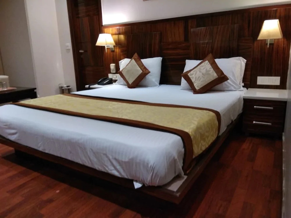 OYO Hotel City Castle