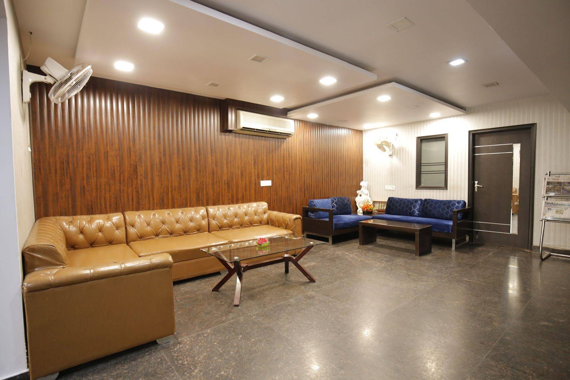 Hotel Delhi Pride