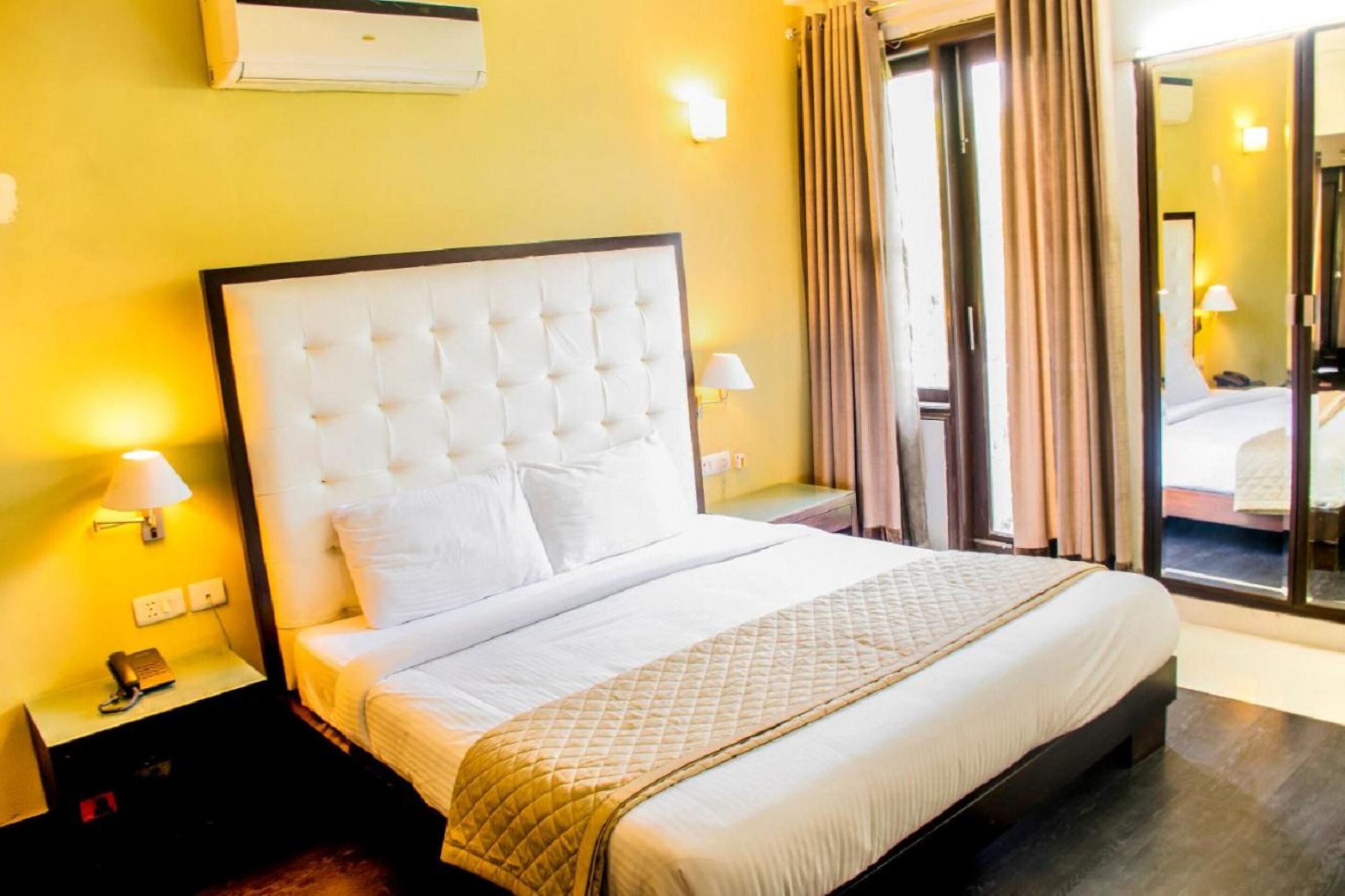 Hotel Diamond Tree Saket