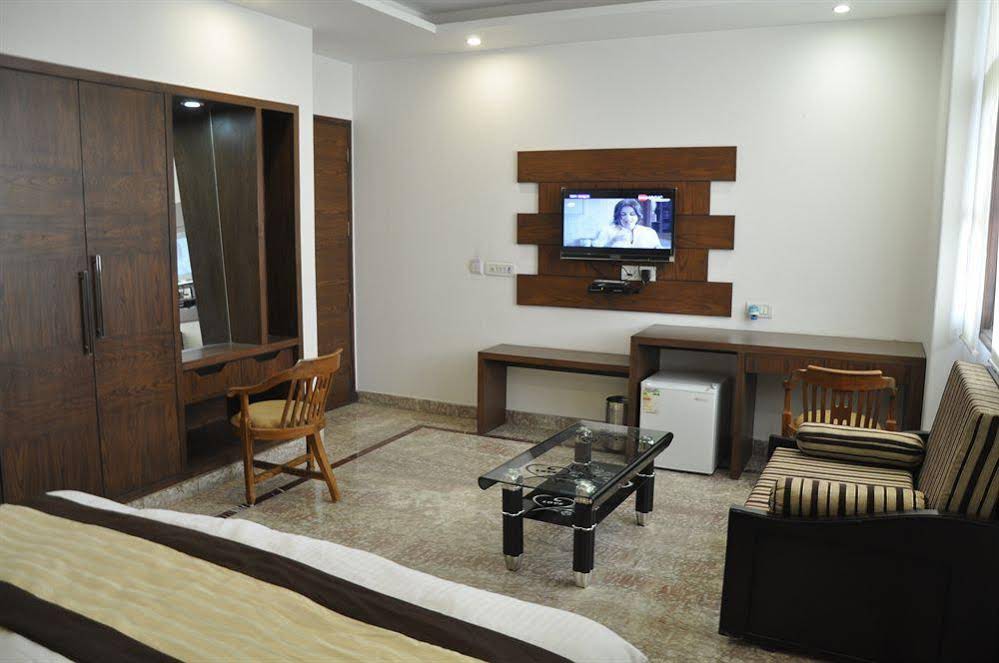 Hotel Excel Inn